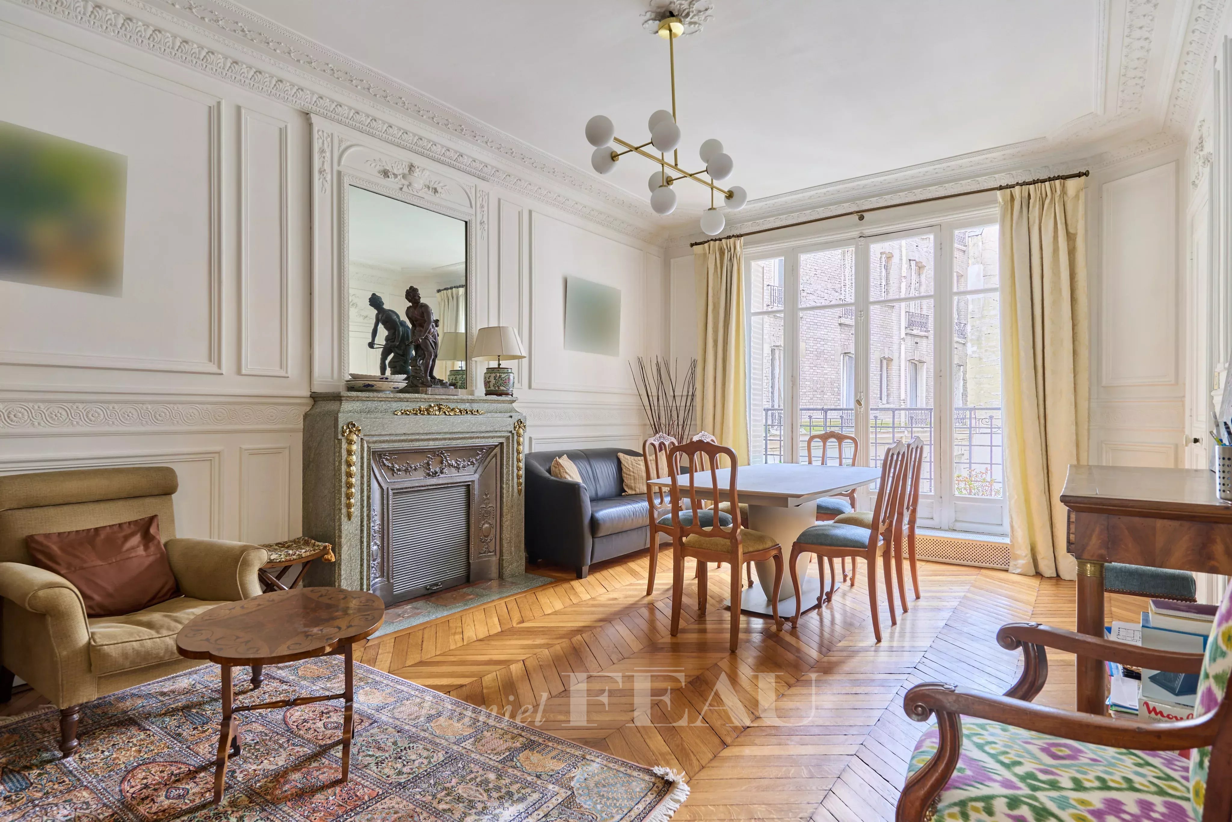Sale Apartment Paris 16th