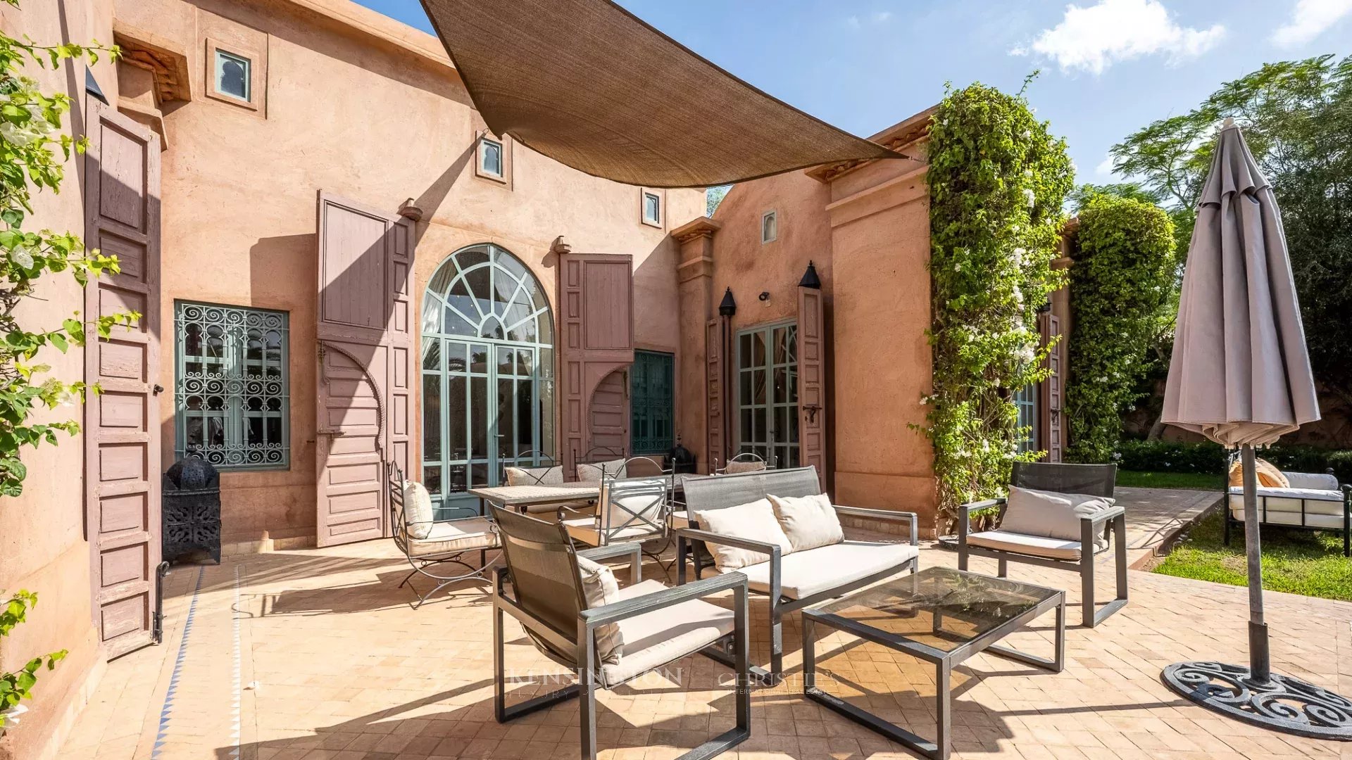 4 Bedroom Villa/Townhouse's Image 12