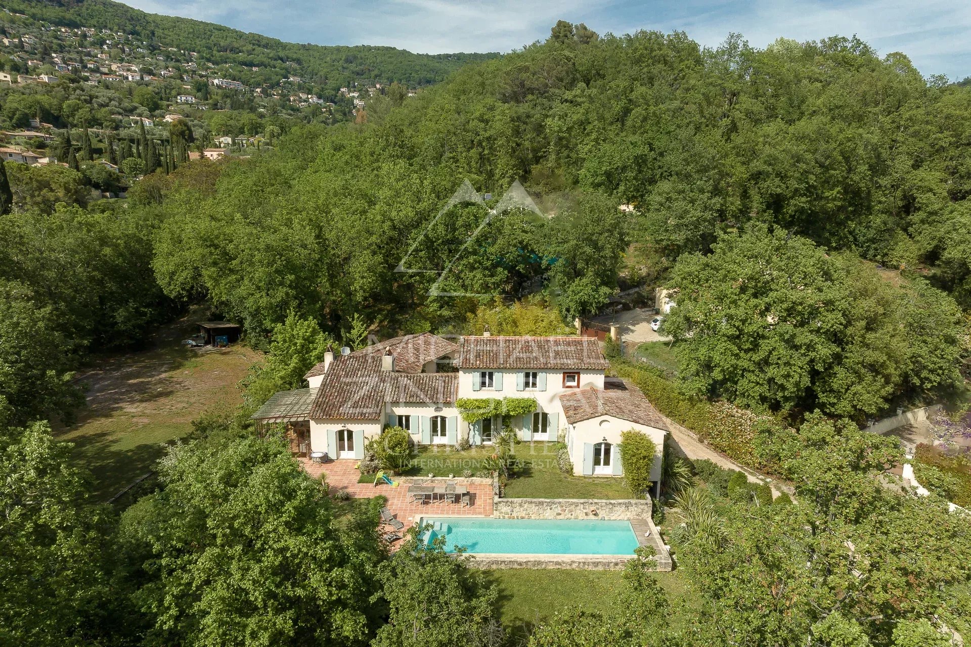 5 Bedroom Villa/Townhouse's Image 8