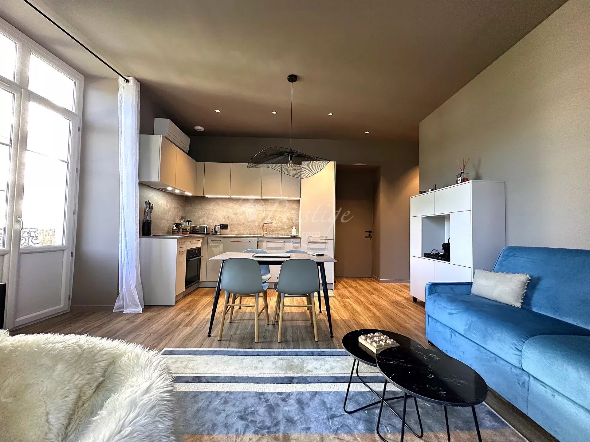 Agence immobilière de 