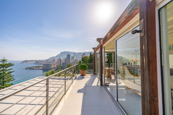 Luxury Villa in Roquebrune-Cap-Martin | Family Estate Near Monaco — photo 2