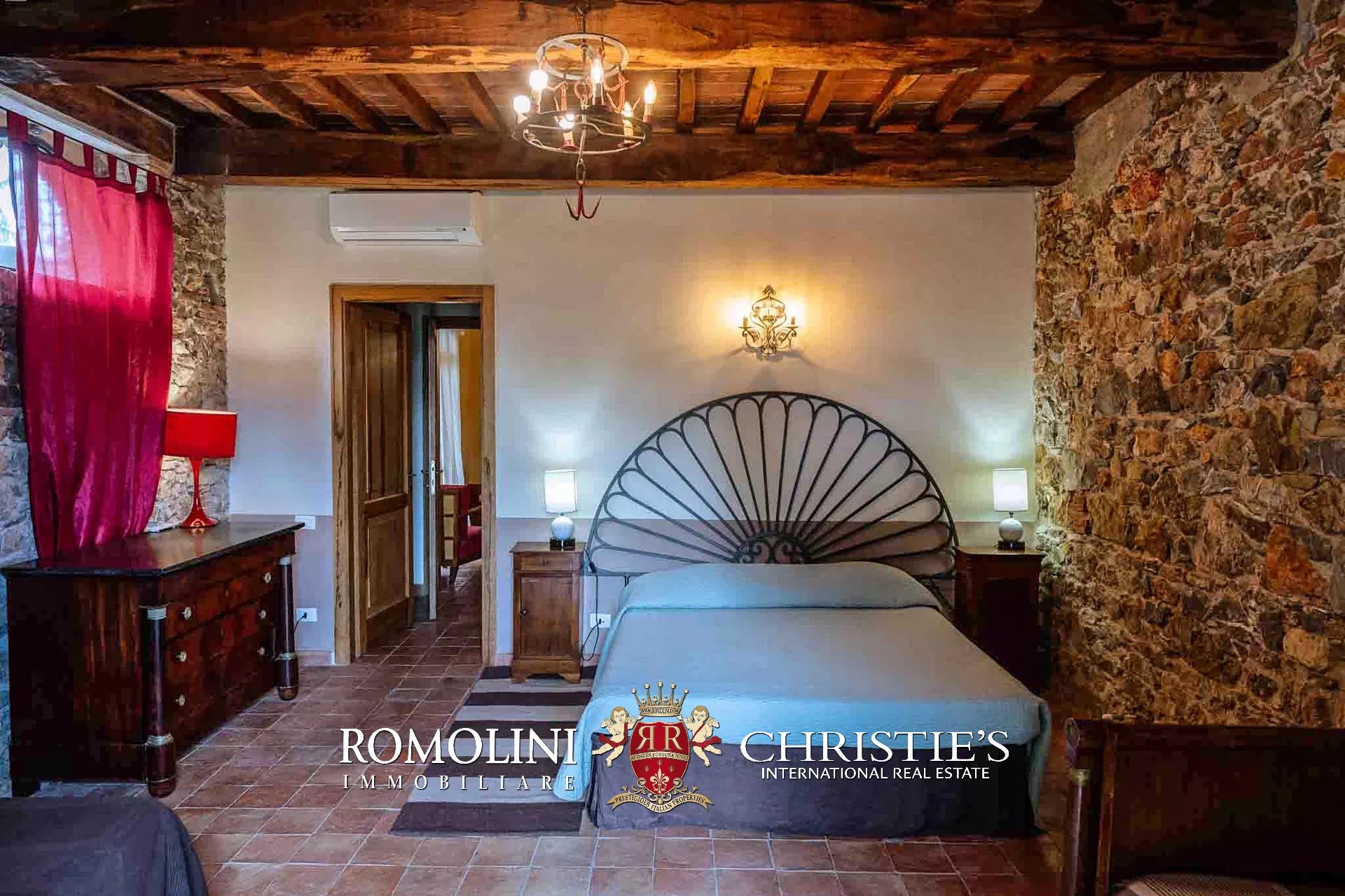 12 Bedroom Villa/Townhouse's Image 36