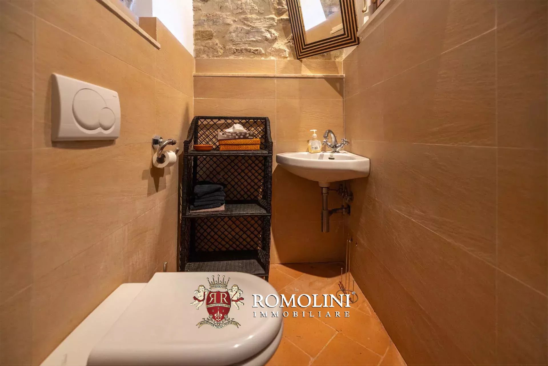 10 Bedroom Villa/Townhouse's Image 171