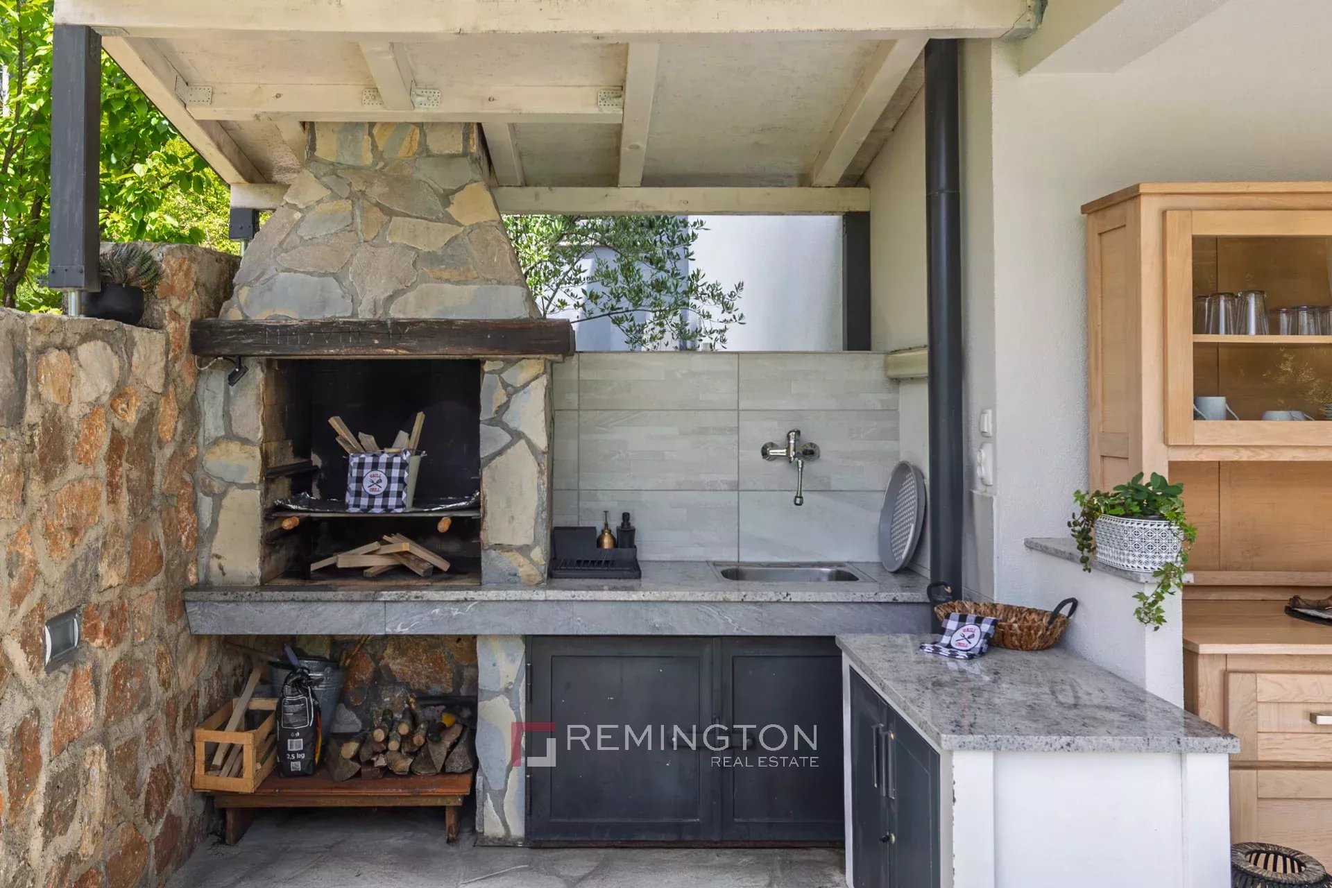 4 Bedroom Villa/Townhouse's Image 13