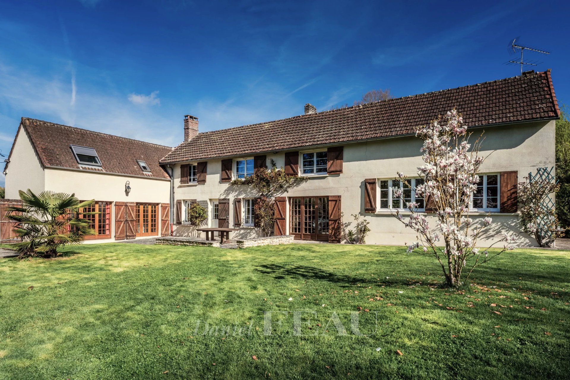 5 Bedroom Villa/Townhouse's Image 9