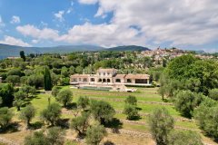 Villa for sale in Chateauneuf-de-Grasse, Cote d'Azur — photo 1 of 7