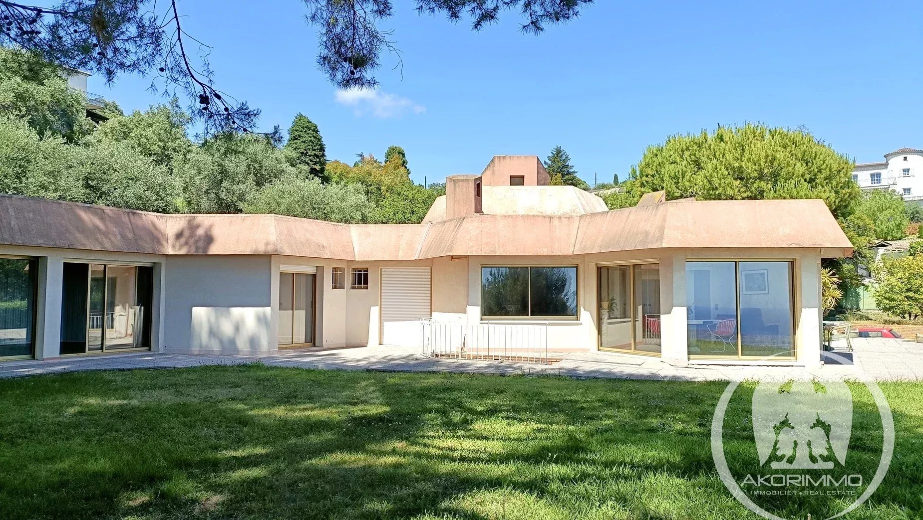 VILLA  CONTEMPORAINE RIMIEZ