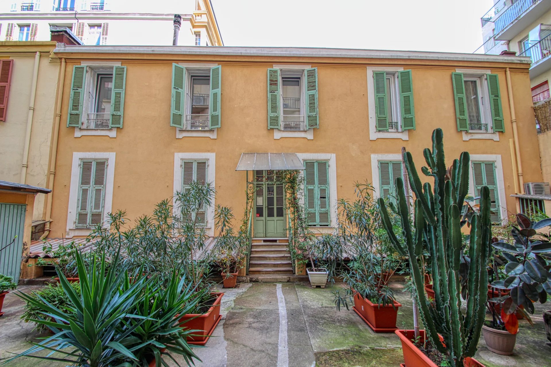 NICE "LIBERATION" - 2P 40M² | TERRASSE | CAVE