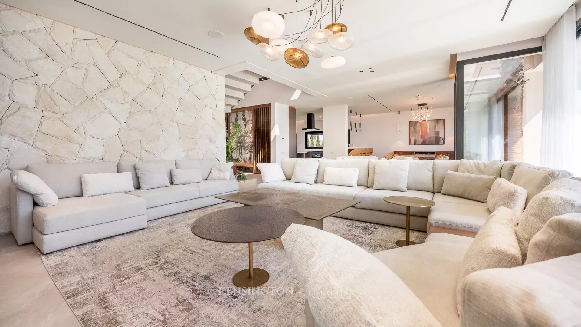 5 Bedroom Villa/Townhouse's Image 6