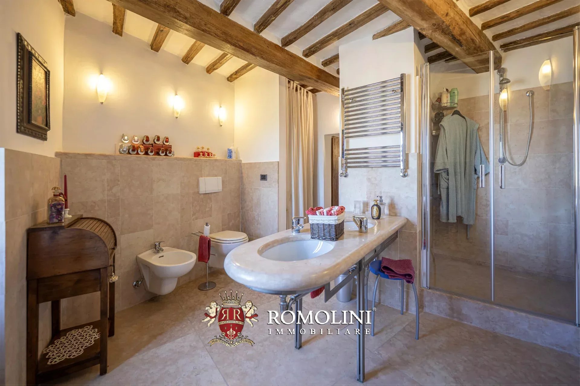 5 Bedroom Villa/Townhouse's Image 17