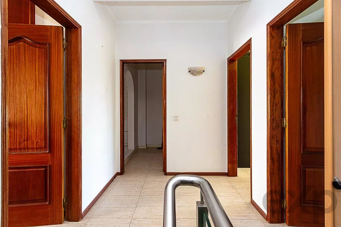 Three-bedroom house with potential for rental income – Gambelas, Montenegro 86834316 image 19
