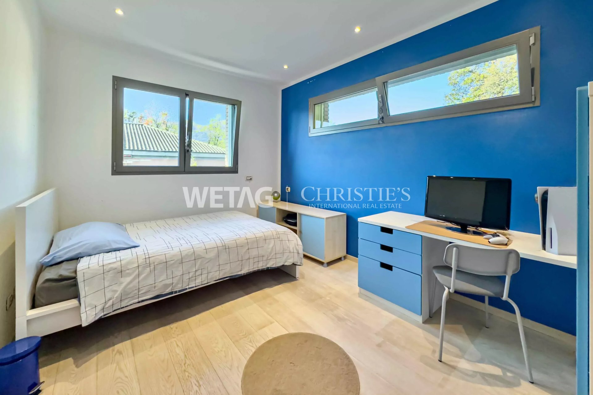 5 Bedroom Villa/Townhouse's Image 7