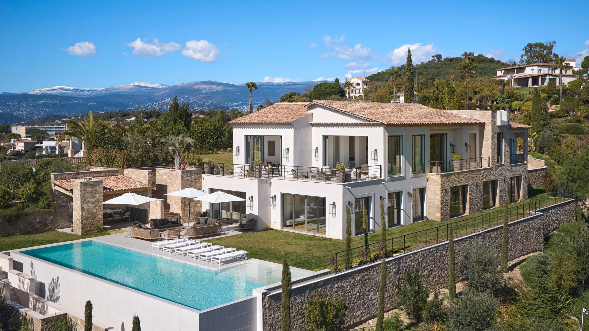 Sale House Cannes Croix des Gardes