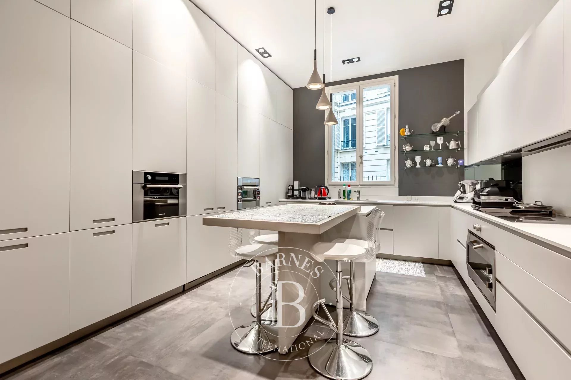 Paris 16 - Trocadéro - Reception apartment - 3/4 bedrooms - picture 9