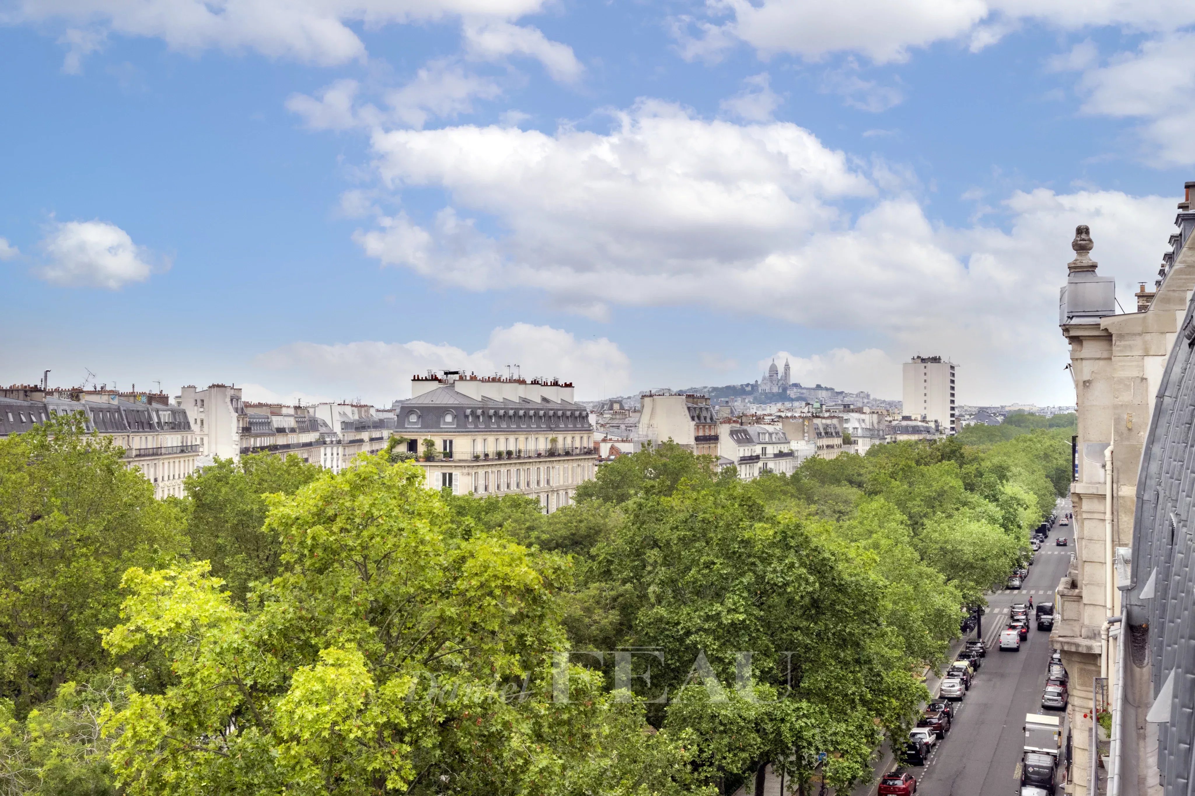 Sale Apartment Paris 11th