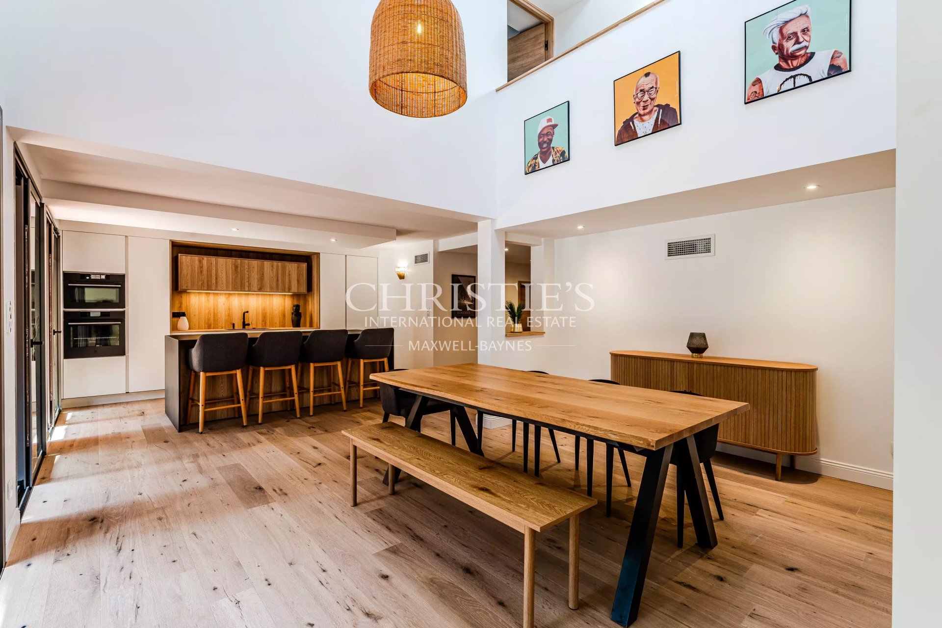 4 Bedroom Villa/Townhouse's Image 5