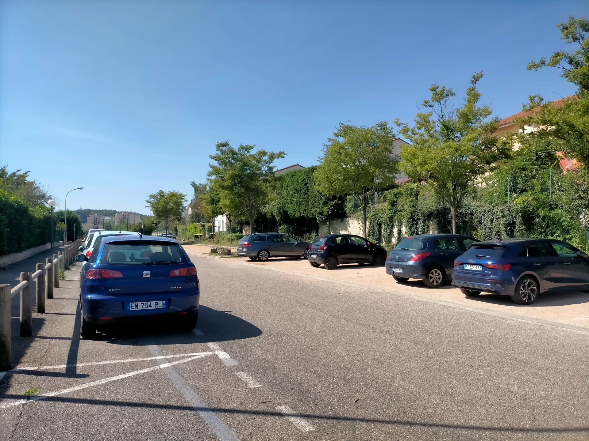 481949 Location Saint-Genis-Laval