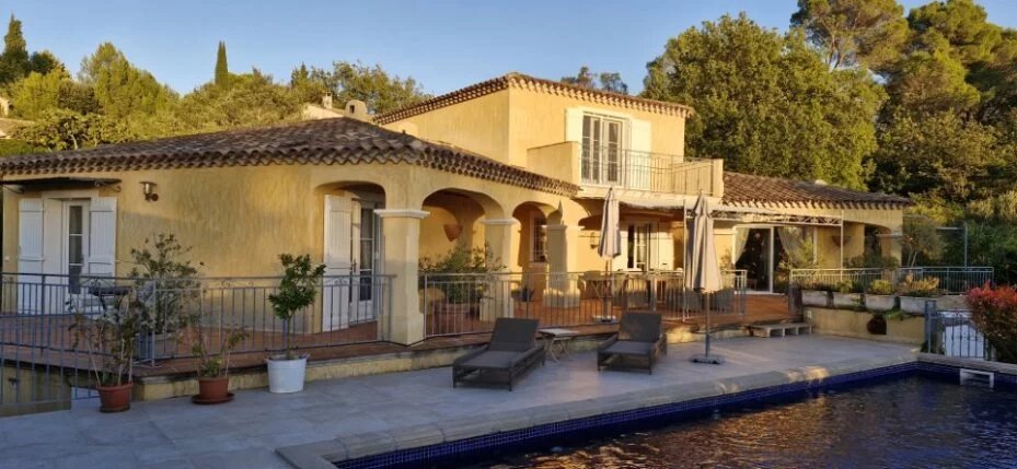 SUPERB 5 BEDROOMS VILLAS SAINT ANTOIN DU VAR