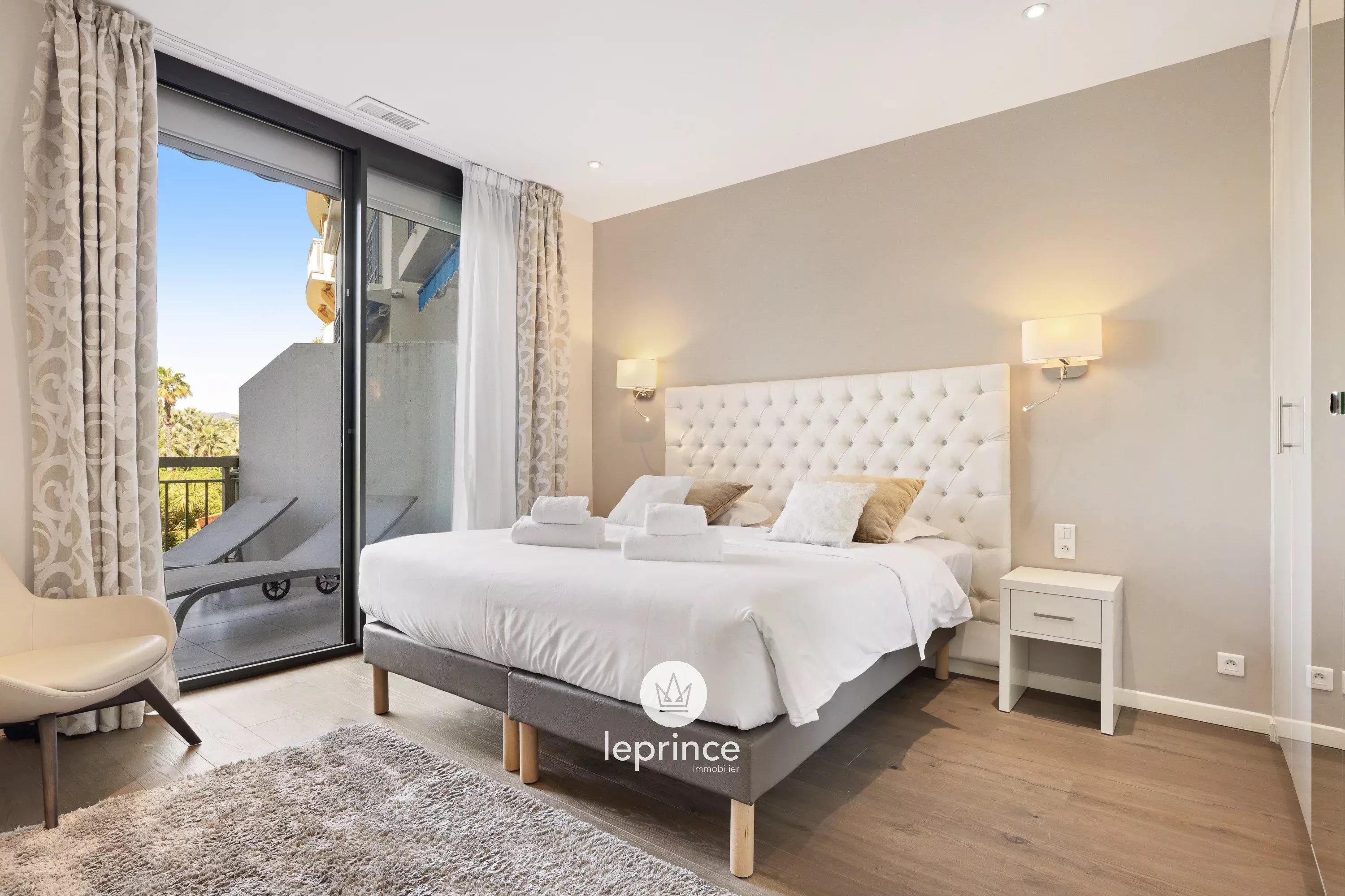 Cannes Pointe Croisette – 5-Room Dual-Aspect Apartment – Terrace – Cellar and Garage