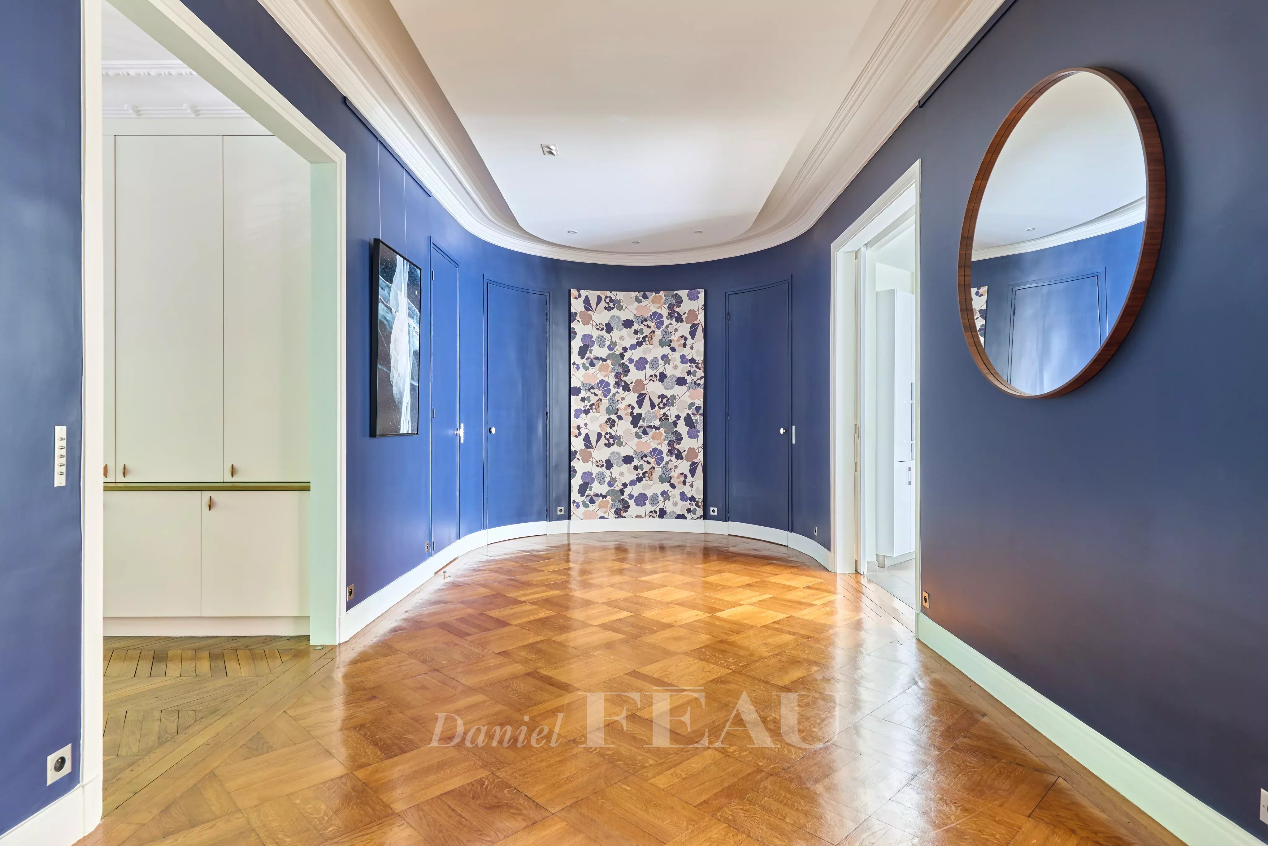 Sale Apartment Paris 16th