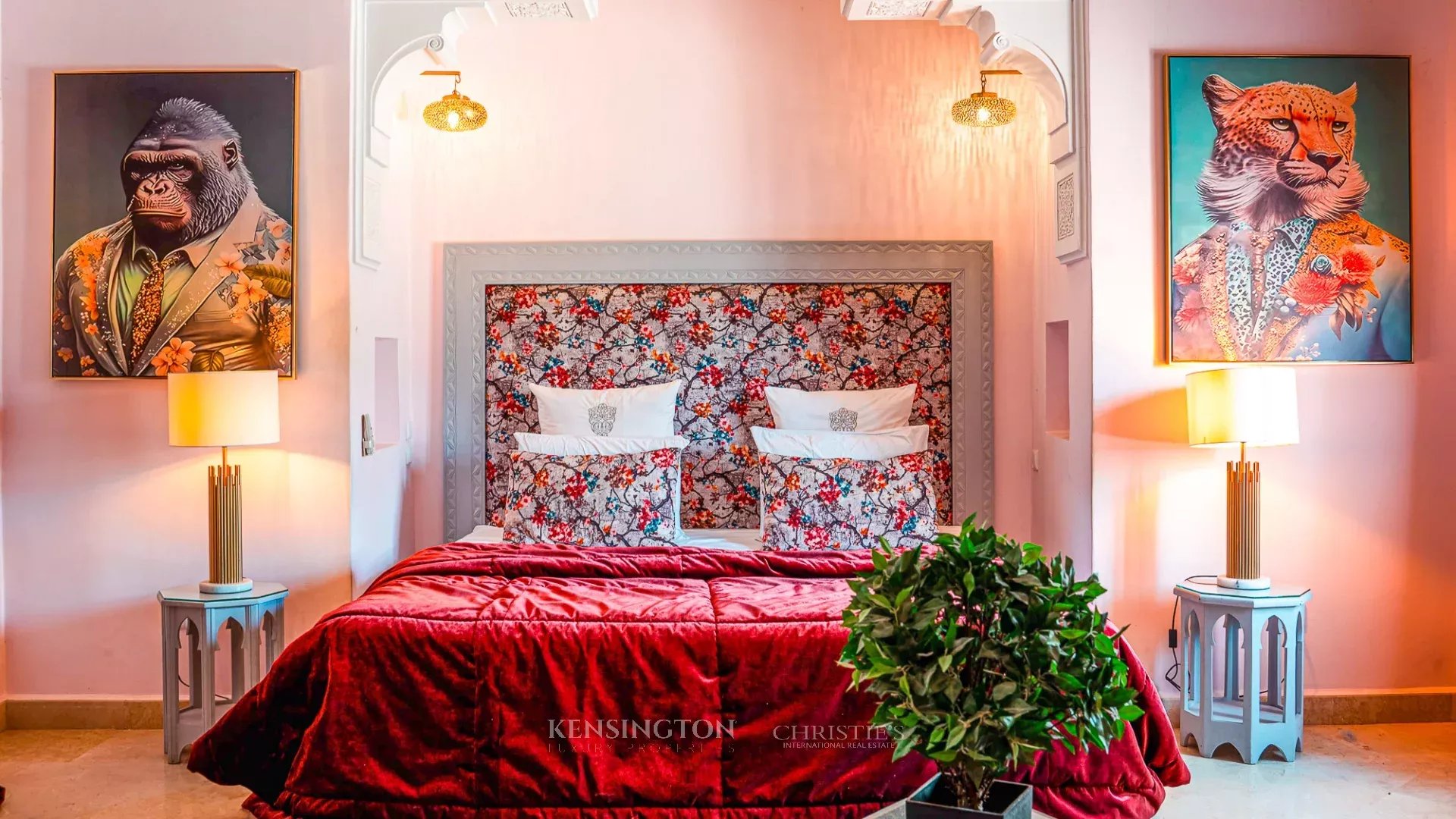 10 Bedroom Villa/Townhouse's Image 27