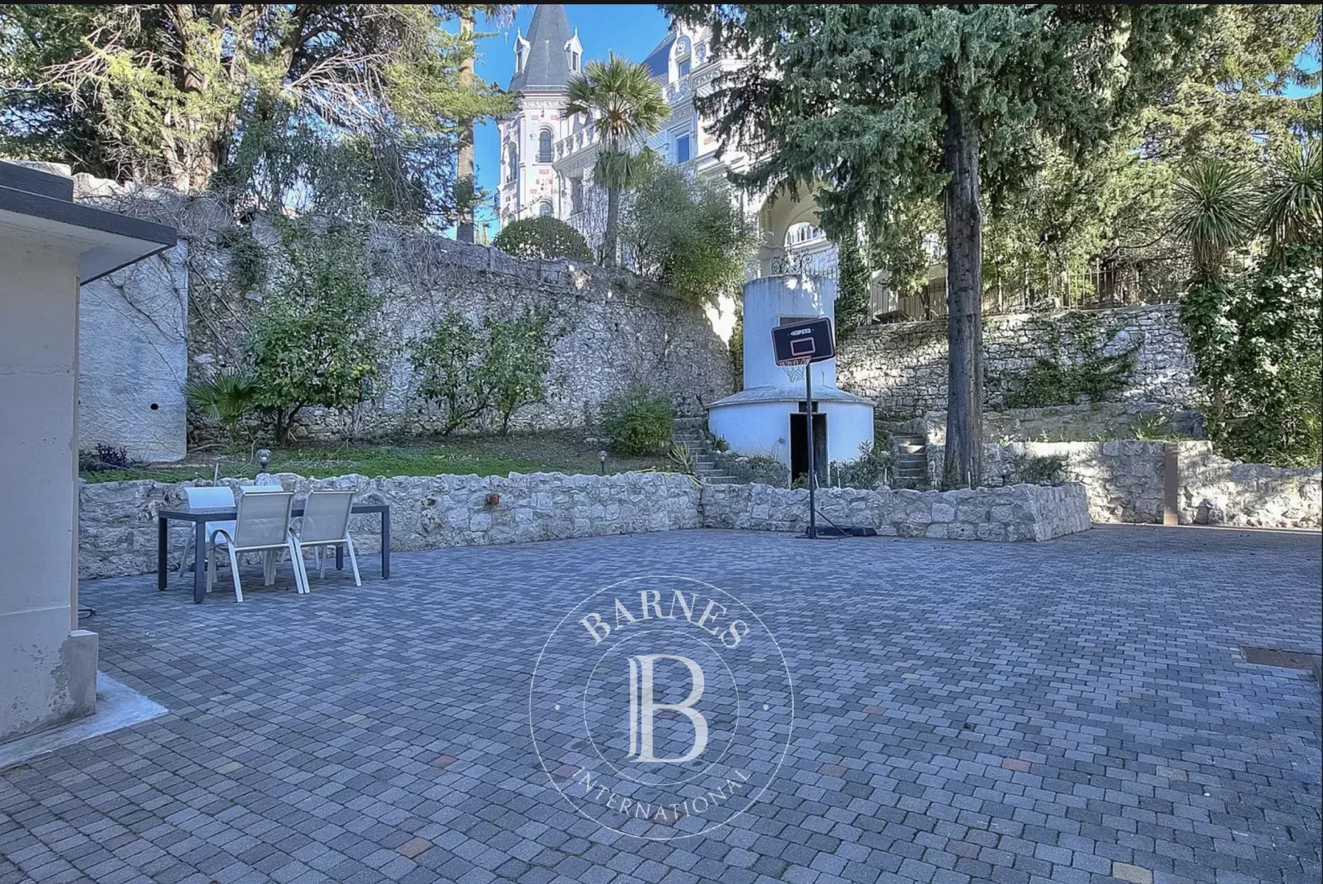 Konak Nice - picture 17