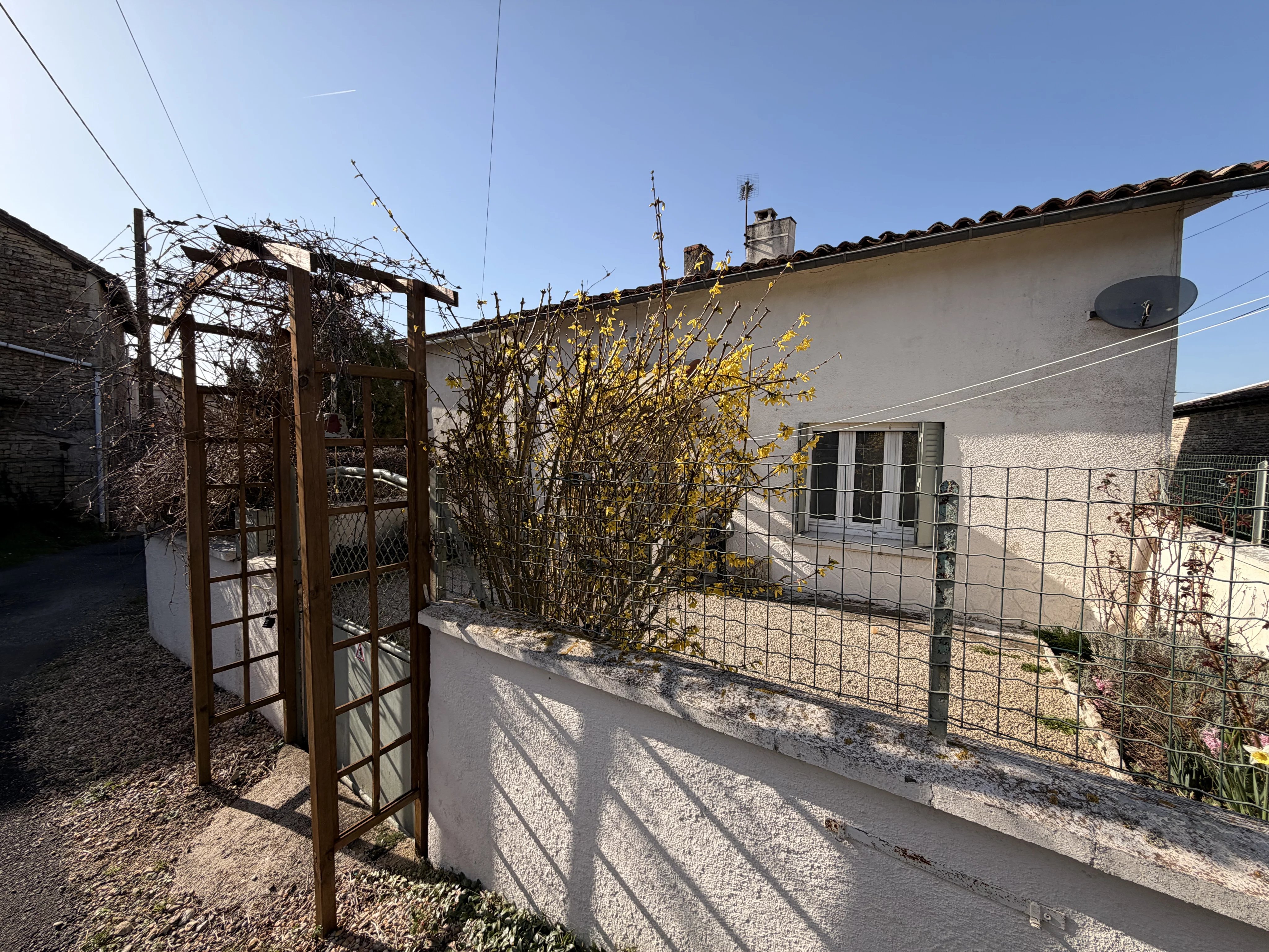 House in Vouleme - view 1