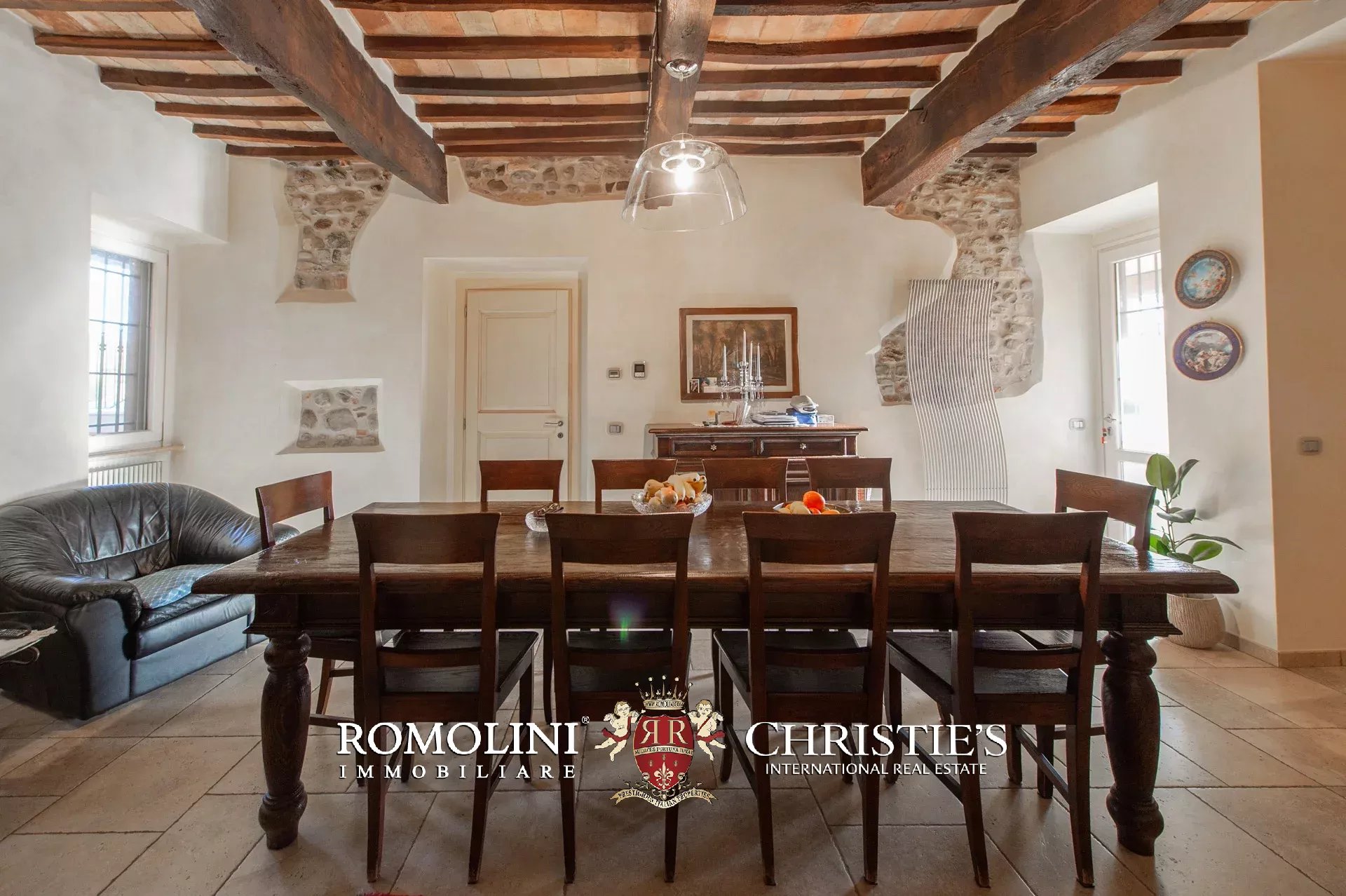 10 Bedroom Villa/Townhouse's Image 32