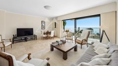 A three-bedroom flat in a stunning setting — photo 7 of 7