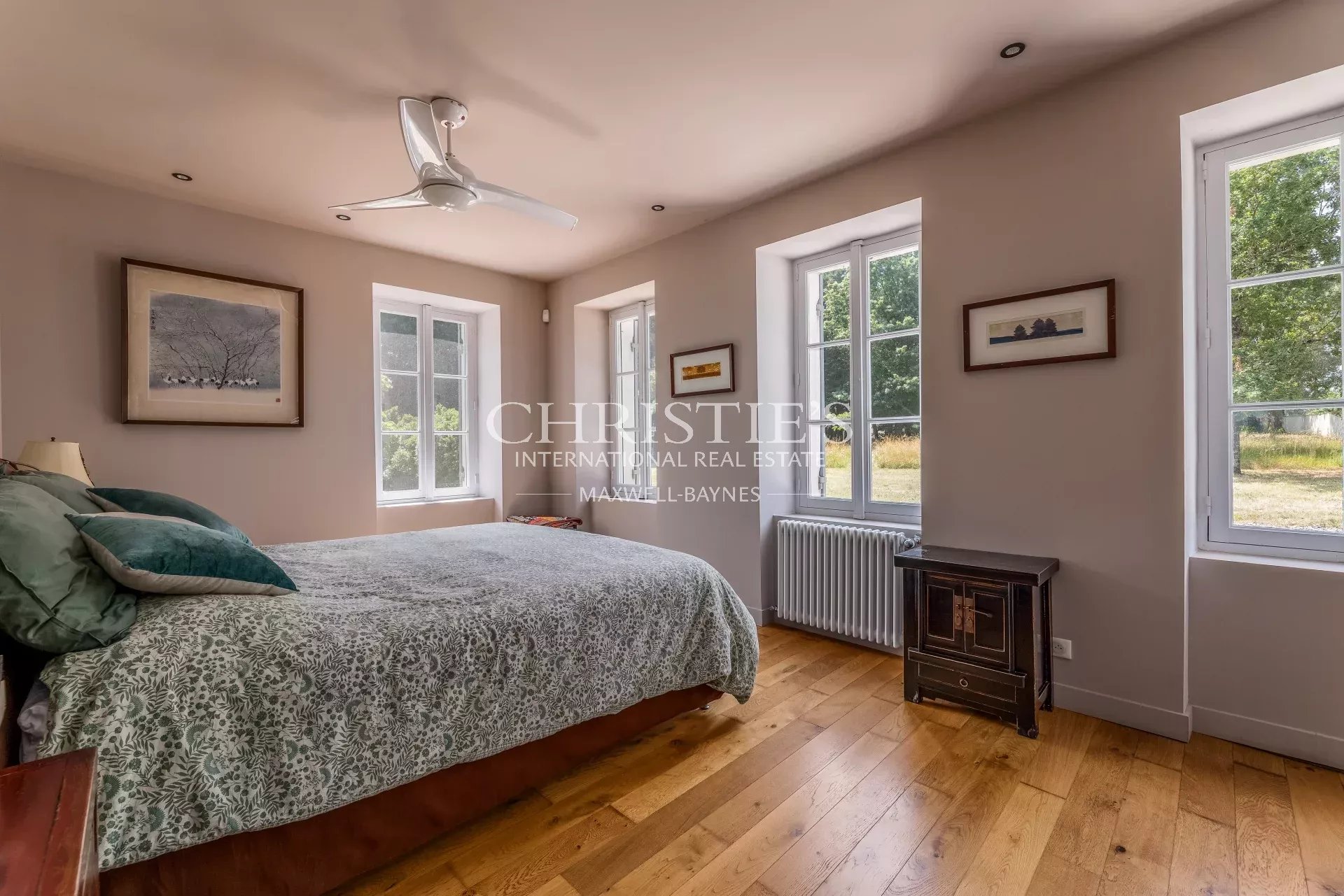 5 Bedroom Villa/Townhouse's Image 11