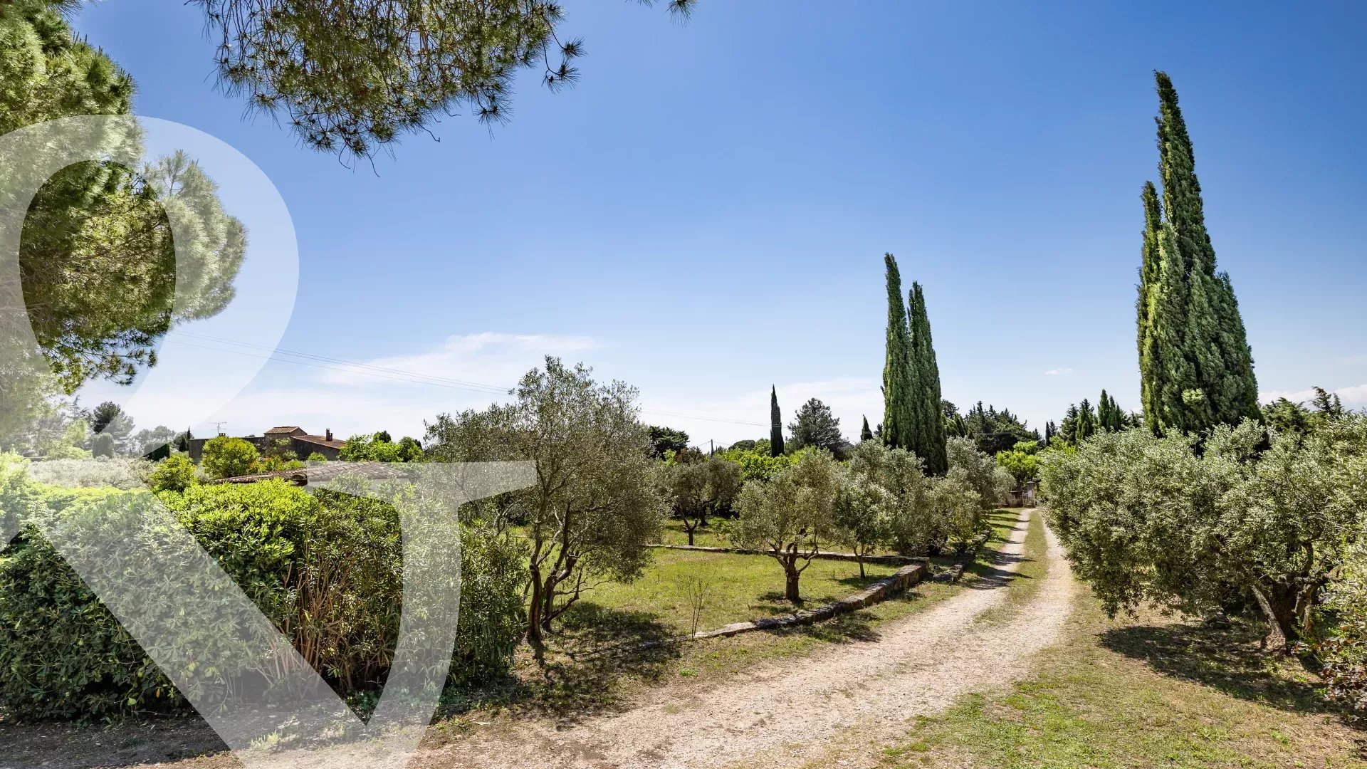 MAISON DE PLAIN PIED EN CAMPAGNE