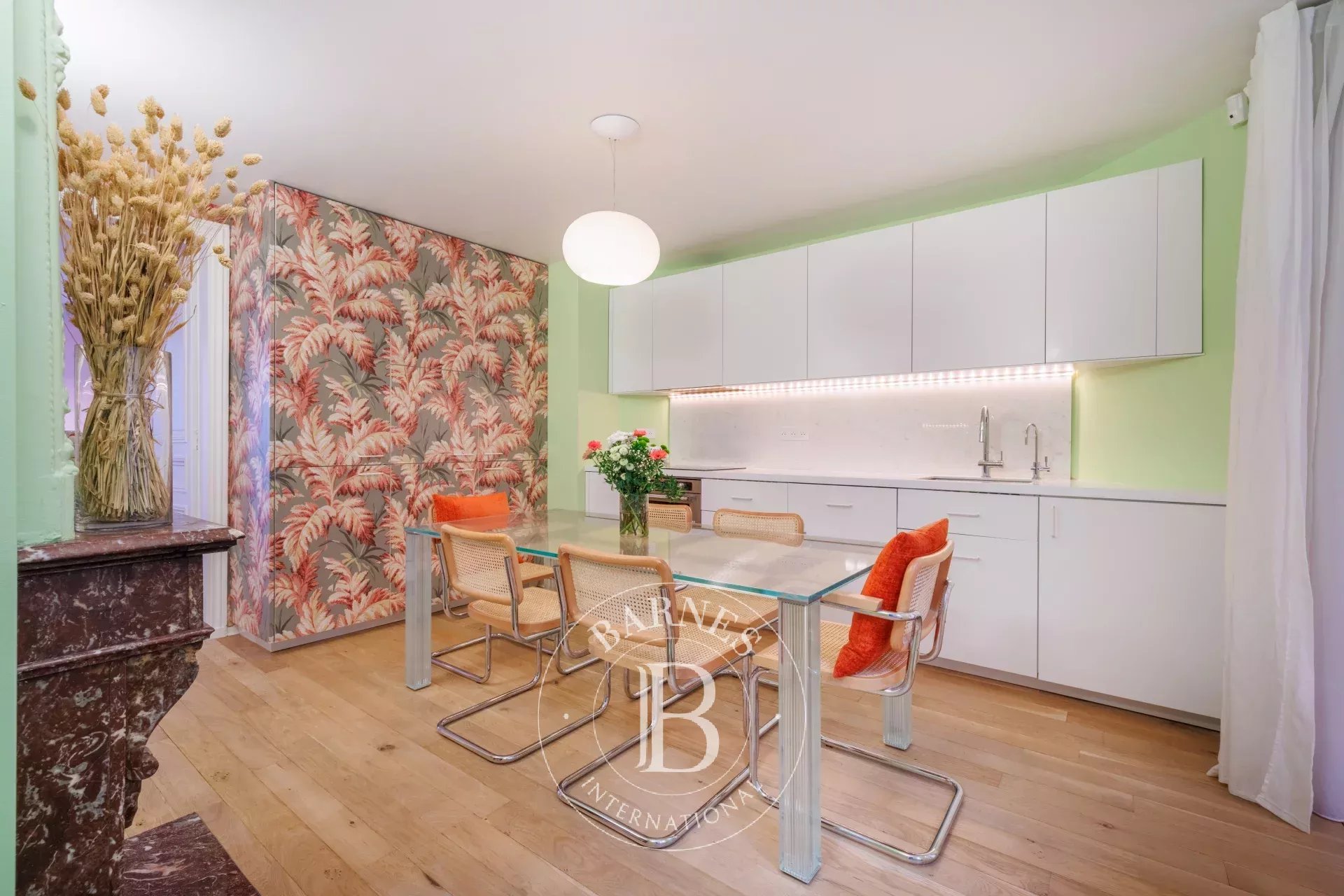 Daire Paris 3ème - picture 10