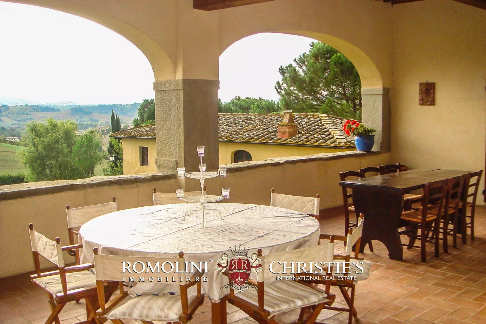 6 Bedroom Villa/Townhouse's Image 34