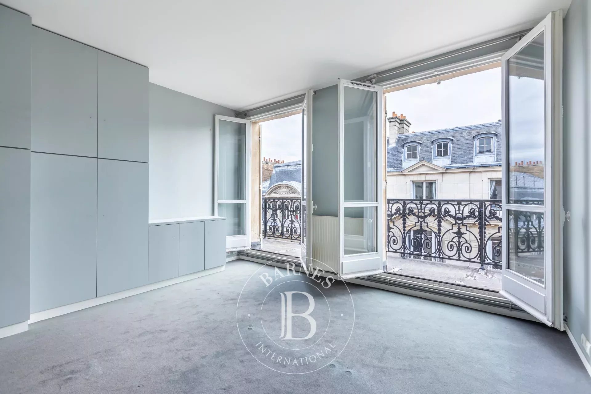 Daire Paris 8ème - picture 13