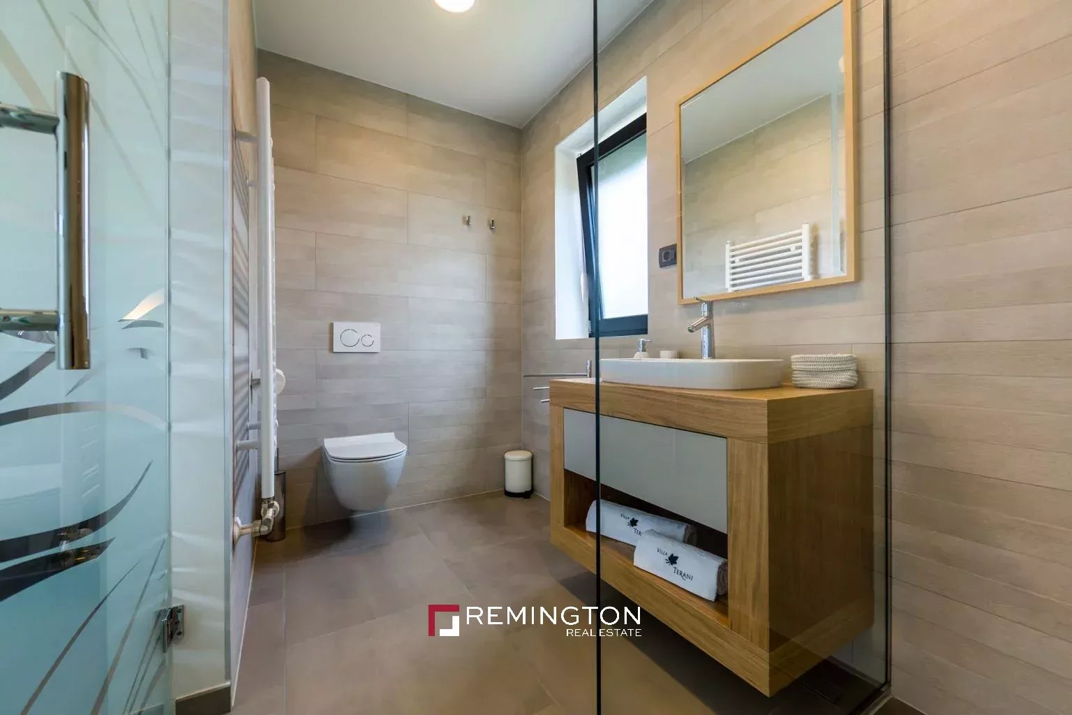 5 Bedroom Villa/Townhouse's Image 13