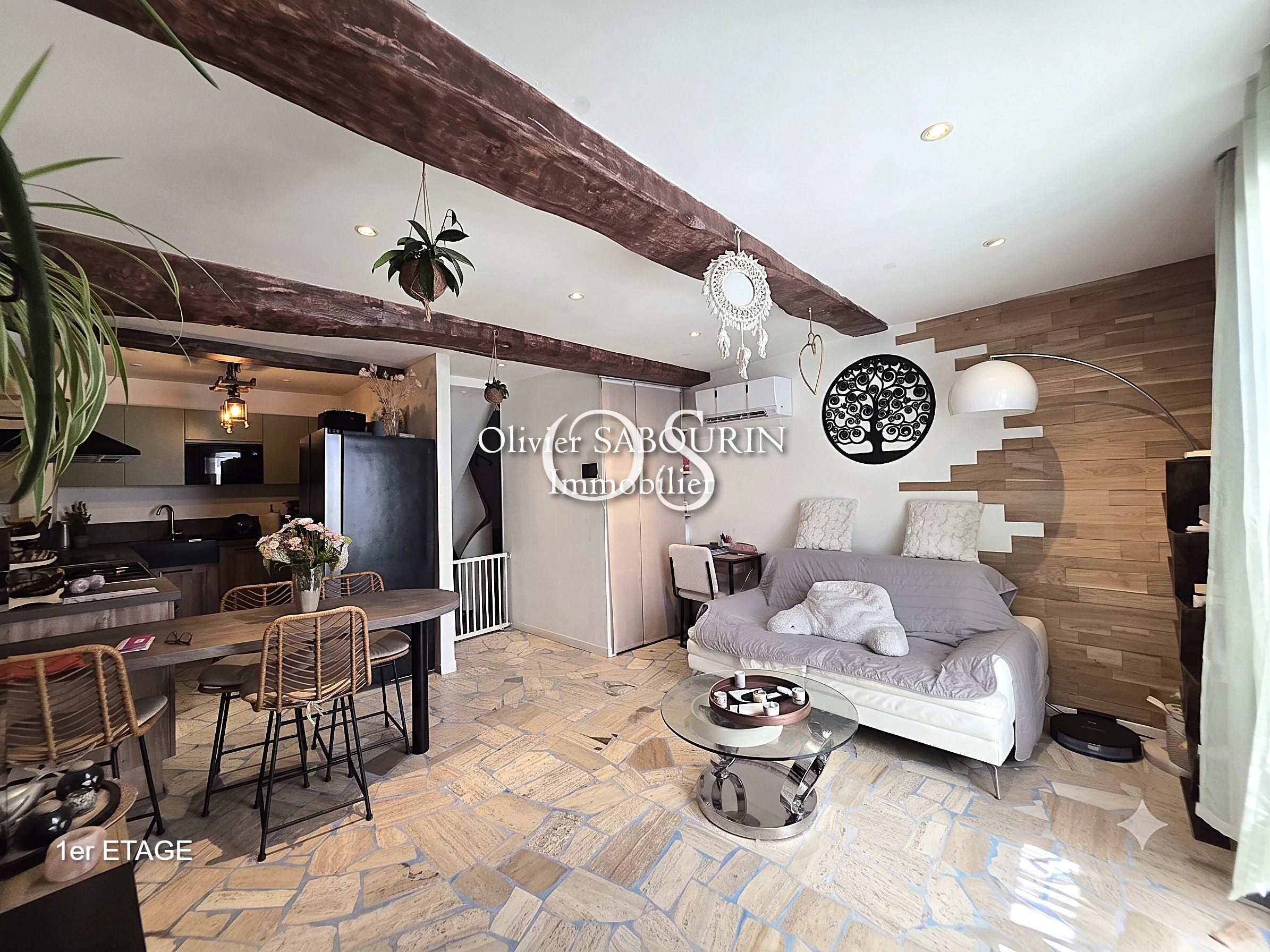 Agence immobilière de 