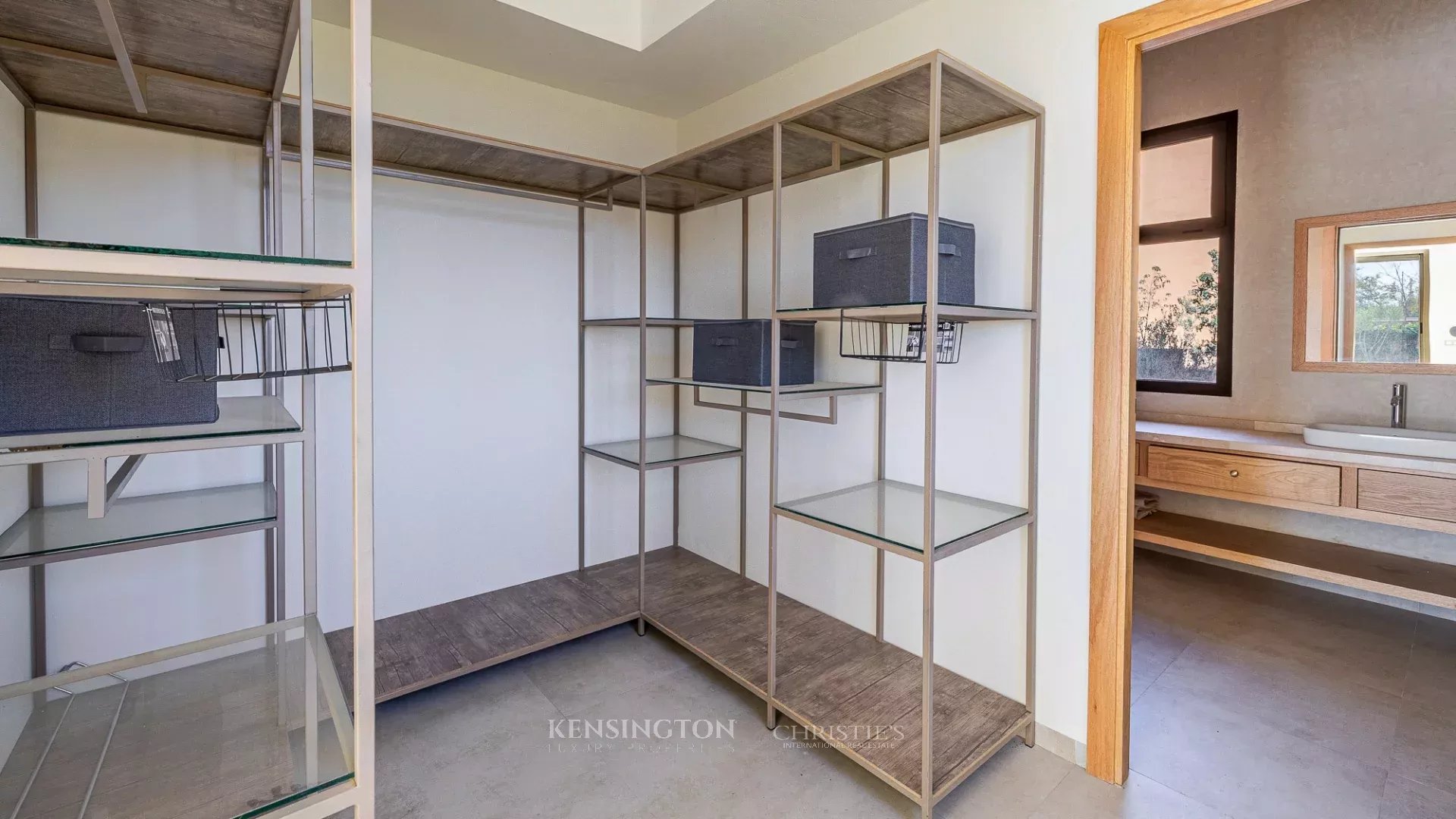 4 Bedroom Villa/Townhouse's Image 17