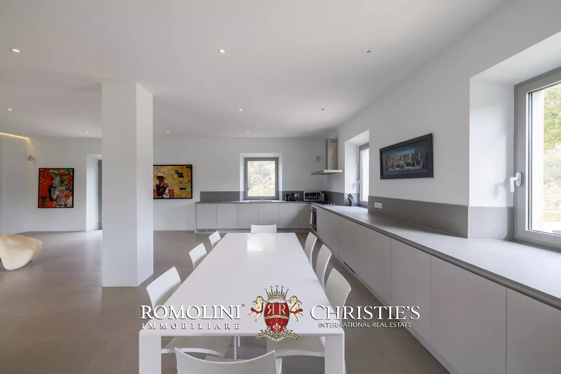 7 Bedroom Villa/Townhouse's Image 99