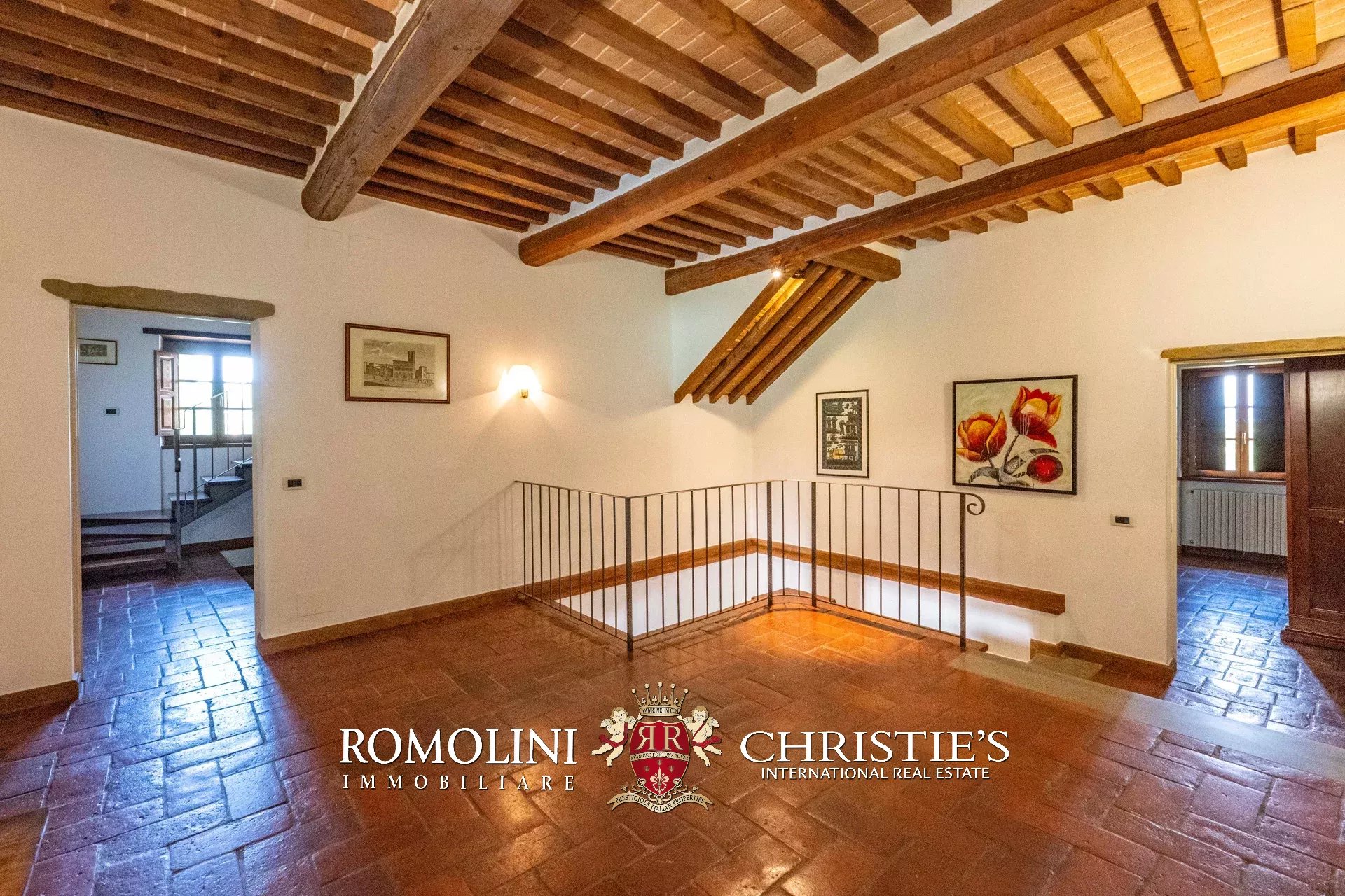 5 Bedroom Villa/Townhouse's Image 28