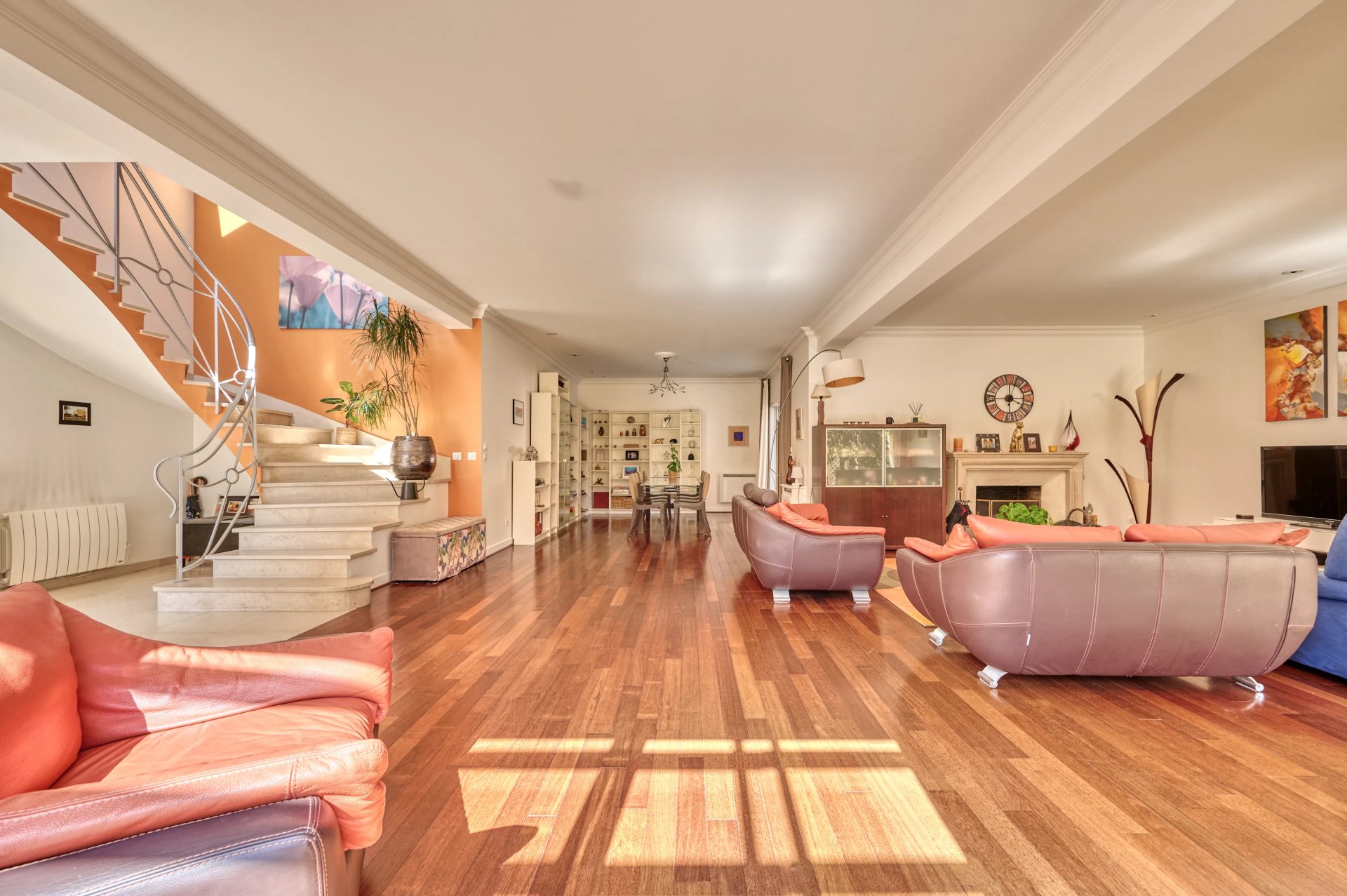 5 Bedroom Villa/Townhouse's Image 3