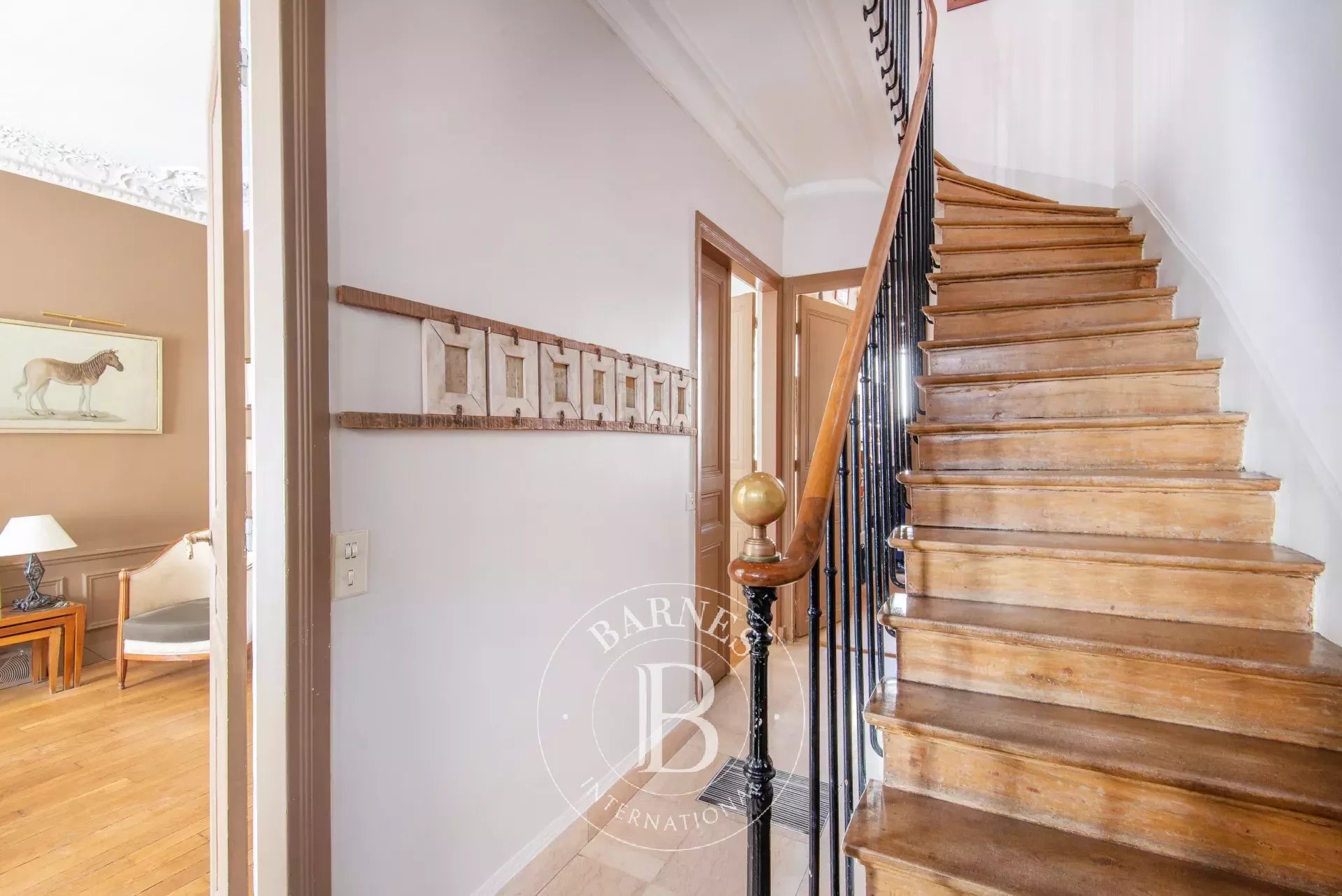 Ev Vanves - picture 7