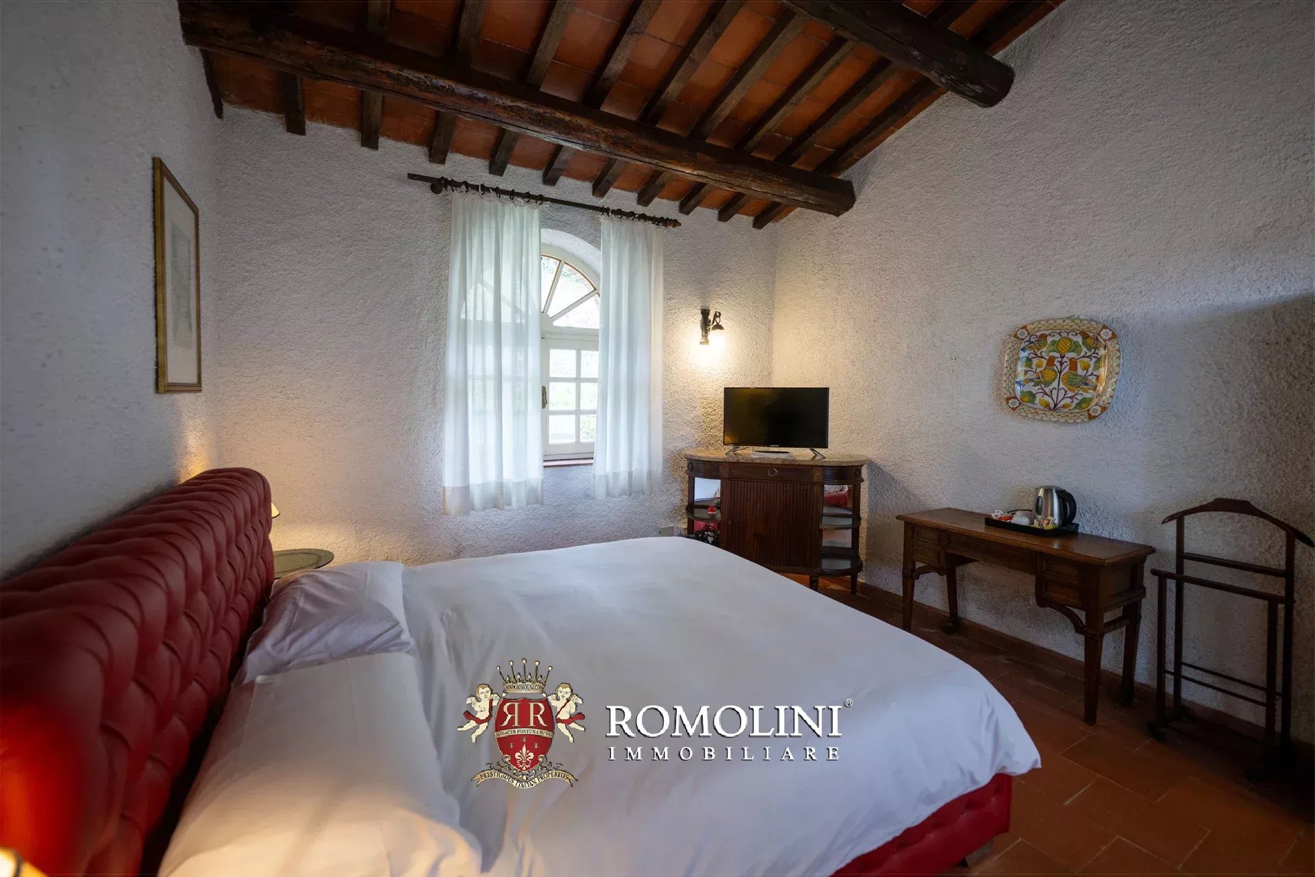 8 Bedroom Villa/Townhouse's Image 55