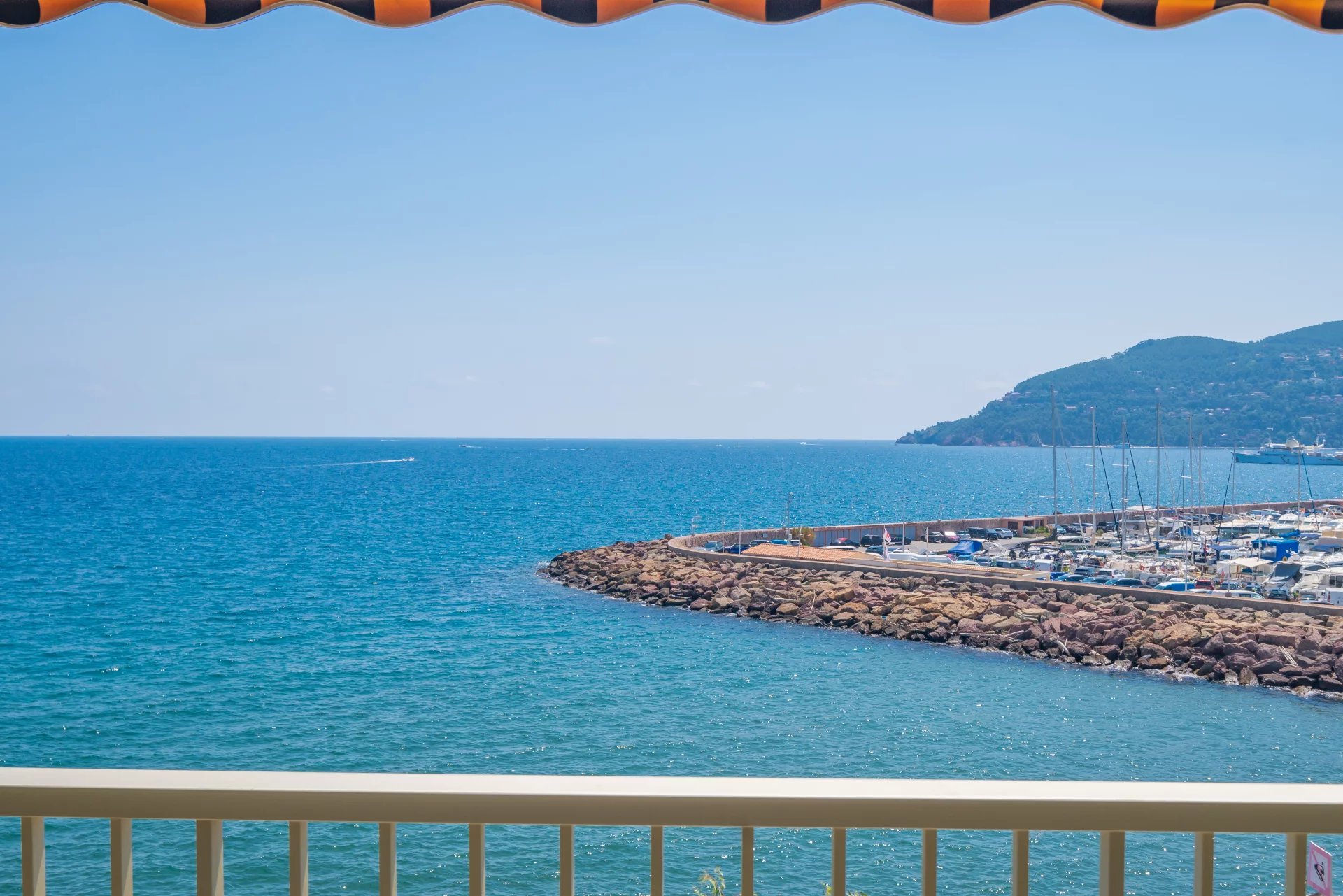 Grand Appartement Pieds dans l'Eau, Vue Panoramique