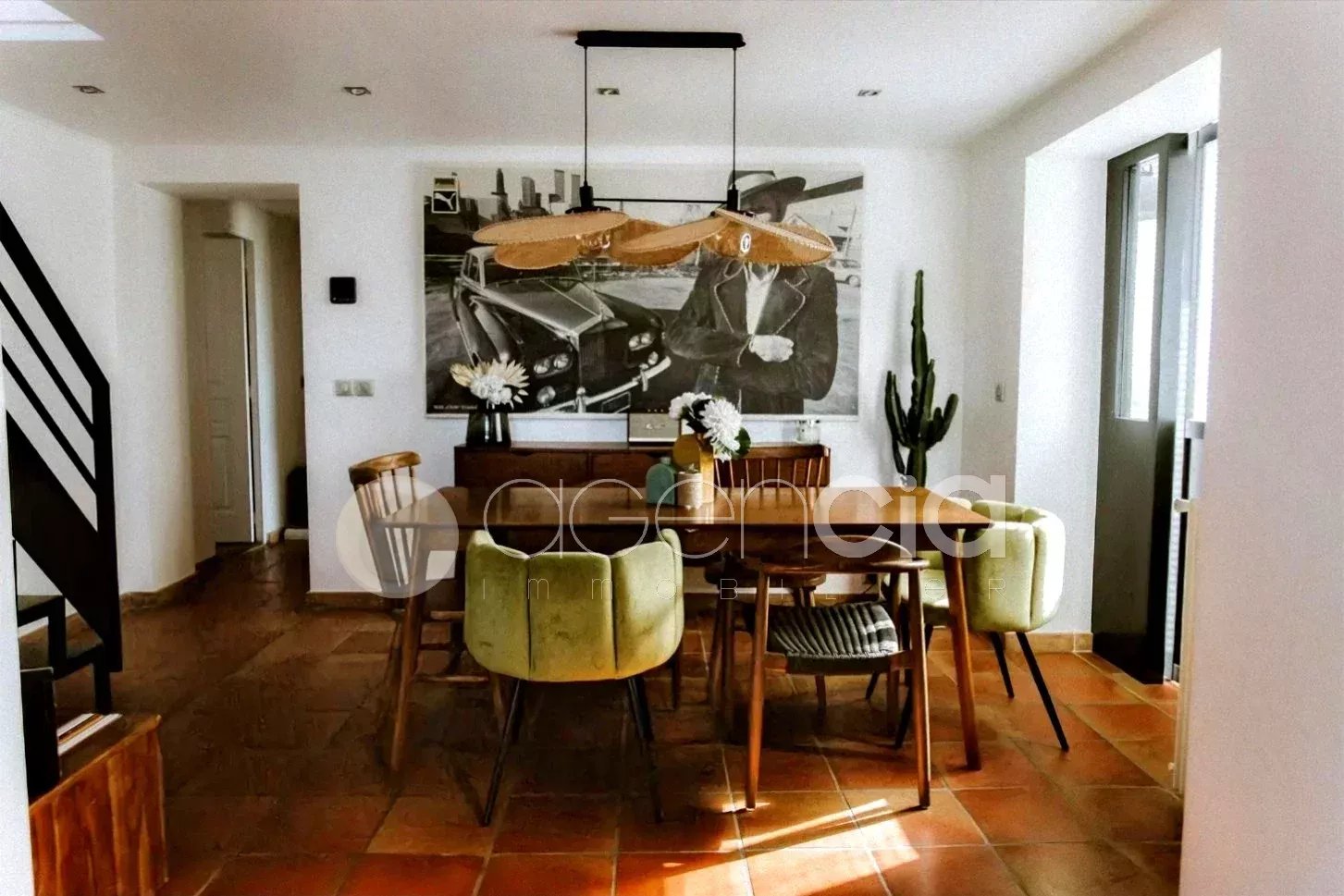 Rare propriété avec jardin privé et piscine - Photo 5
