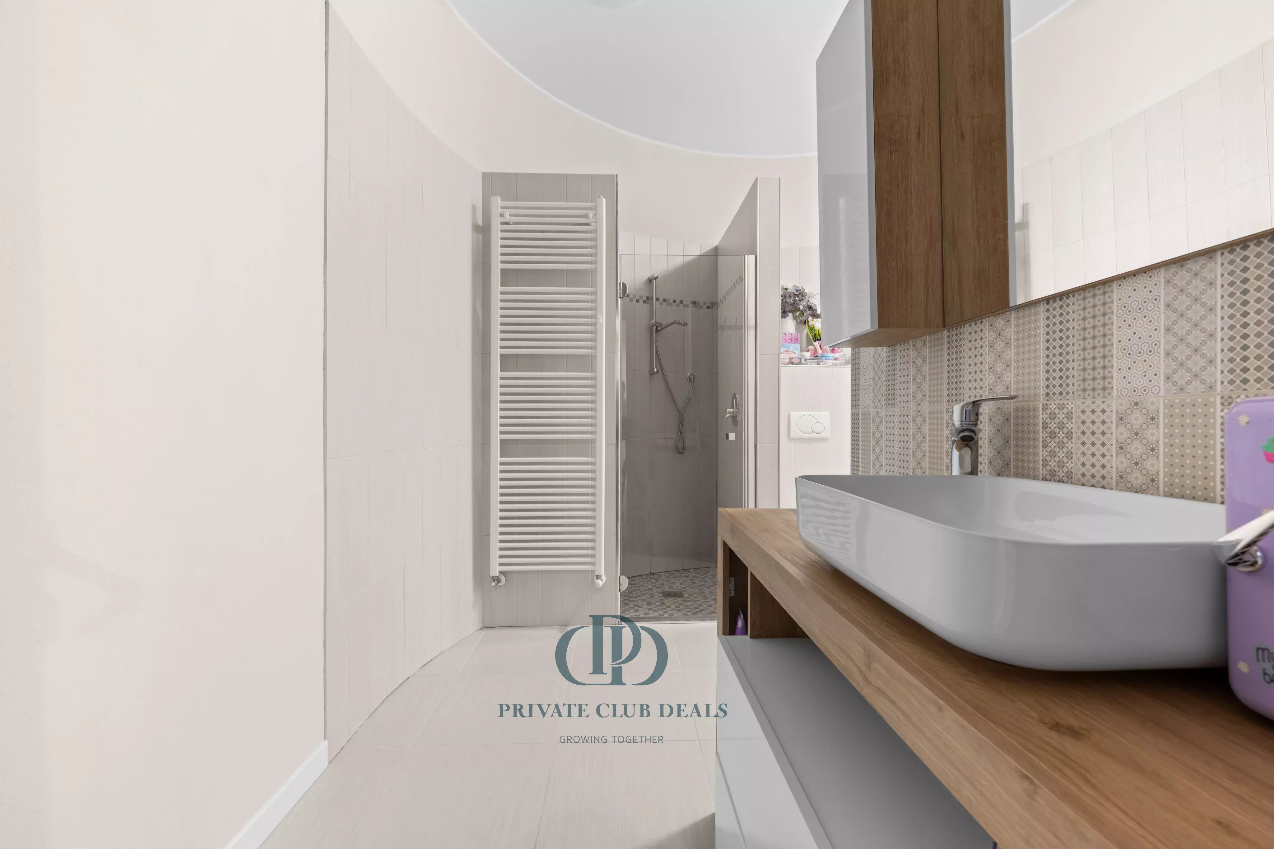 Villa Como - picture 32