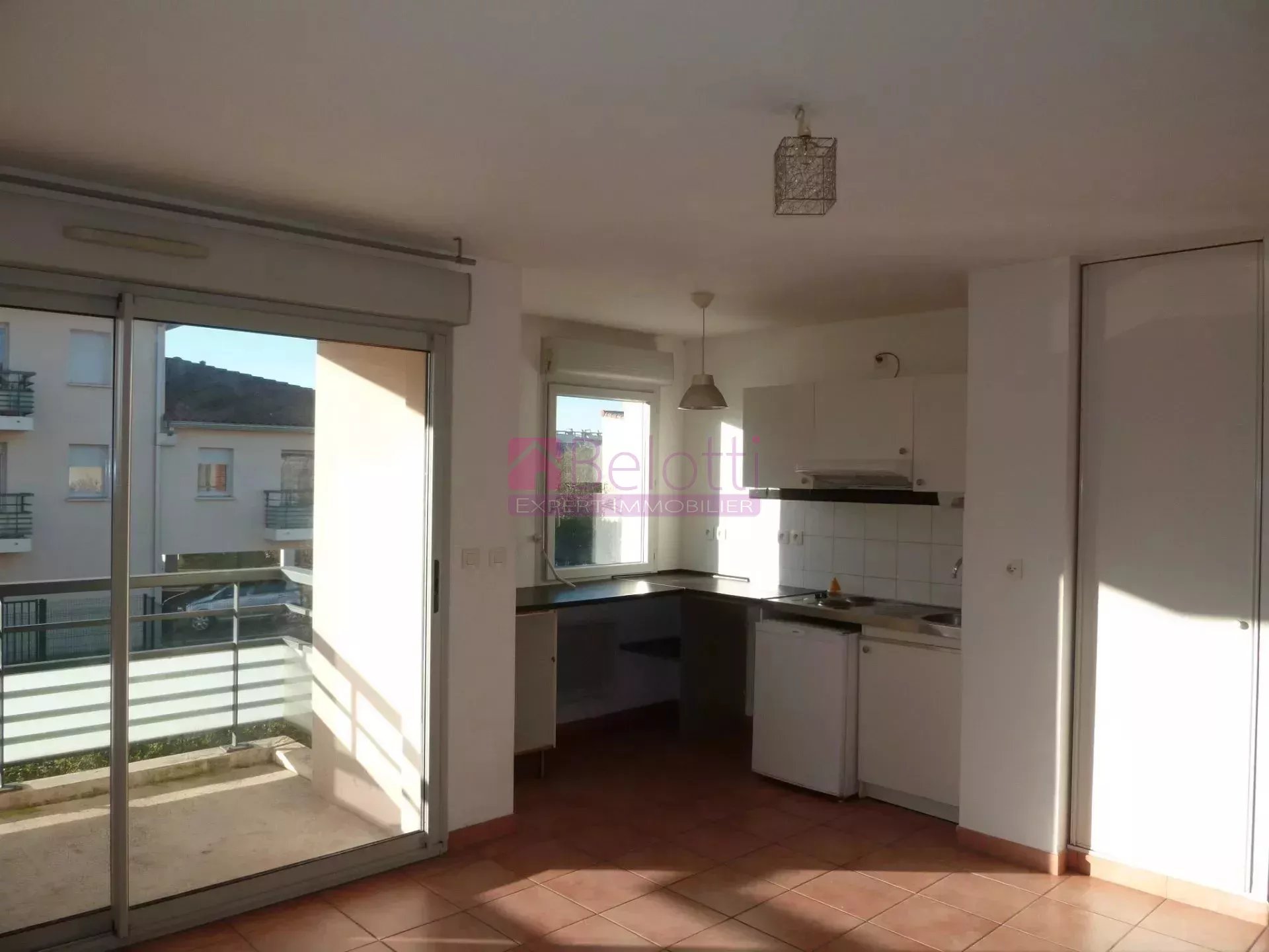 APPARTEMENT T2 MEUBLE - PORTET SUR GARONNE