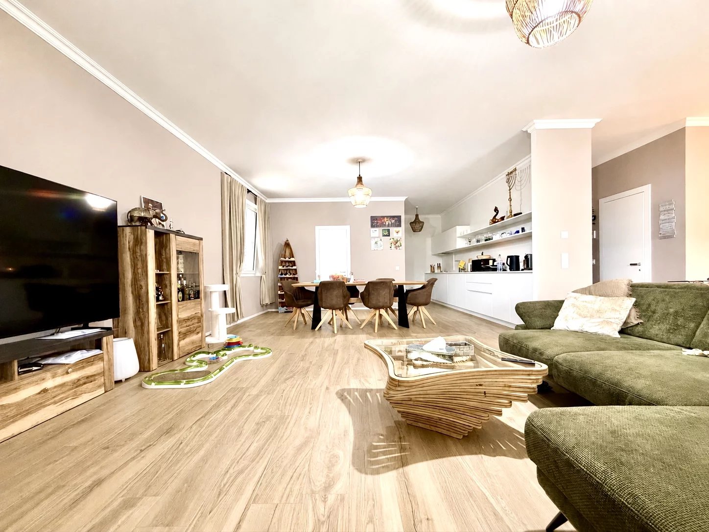 Apparemment moderne avec belle vue – Vente autorisée aux étrangers