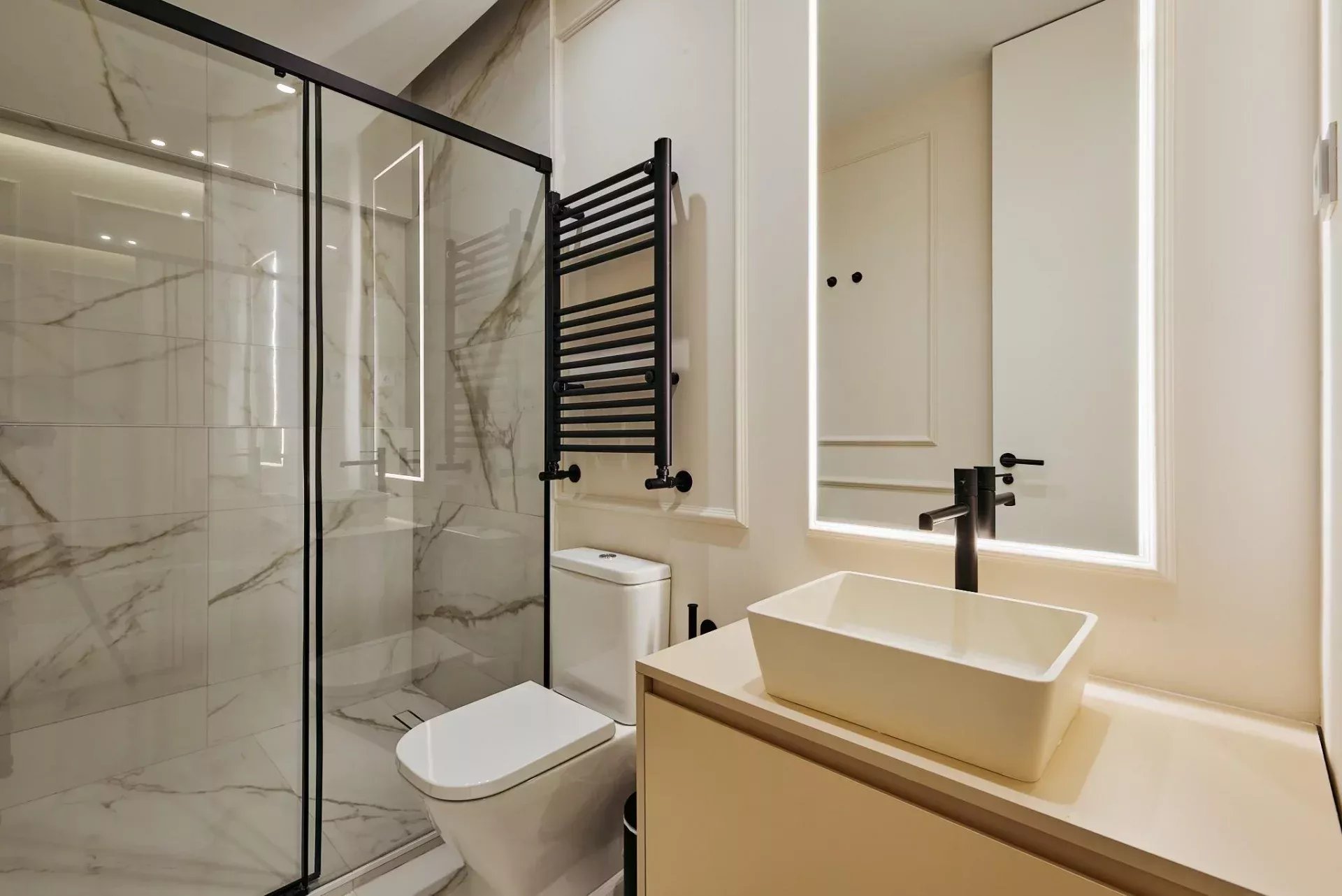 Exclusive, newly renovated apartment on Calle Goya, Salamanca district - picture 18