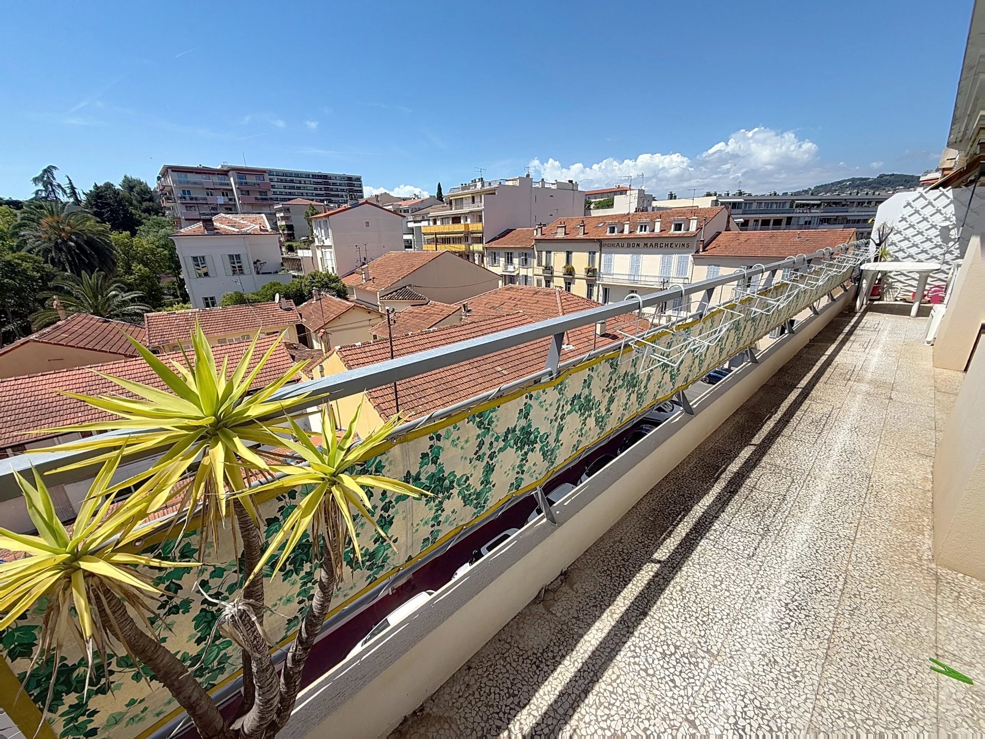 Agence immobilière de AZUR ACT IMMOBILIER