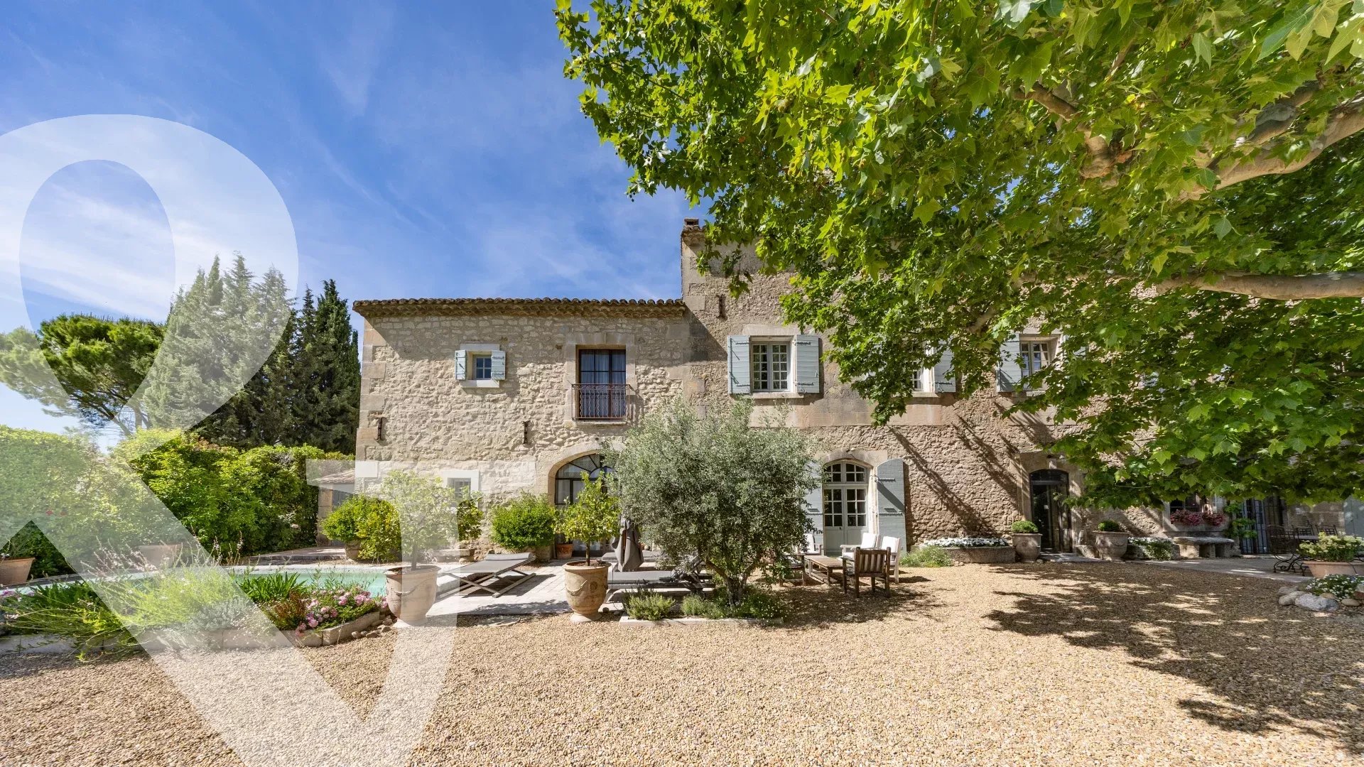 Sale House Paradou
